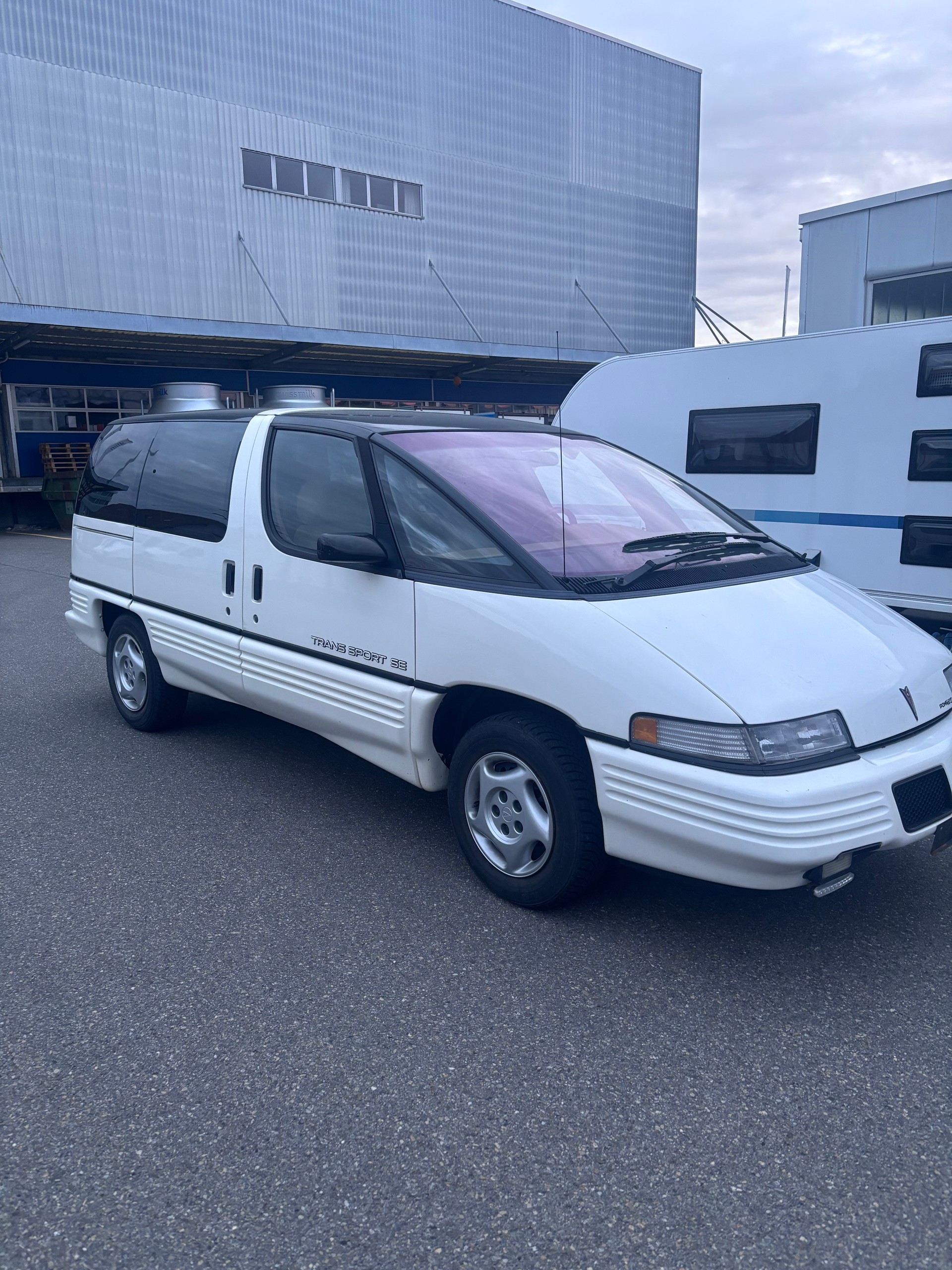 PONTIAC TRANS-SPORT-image-2