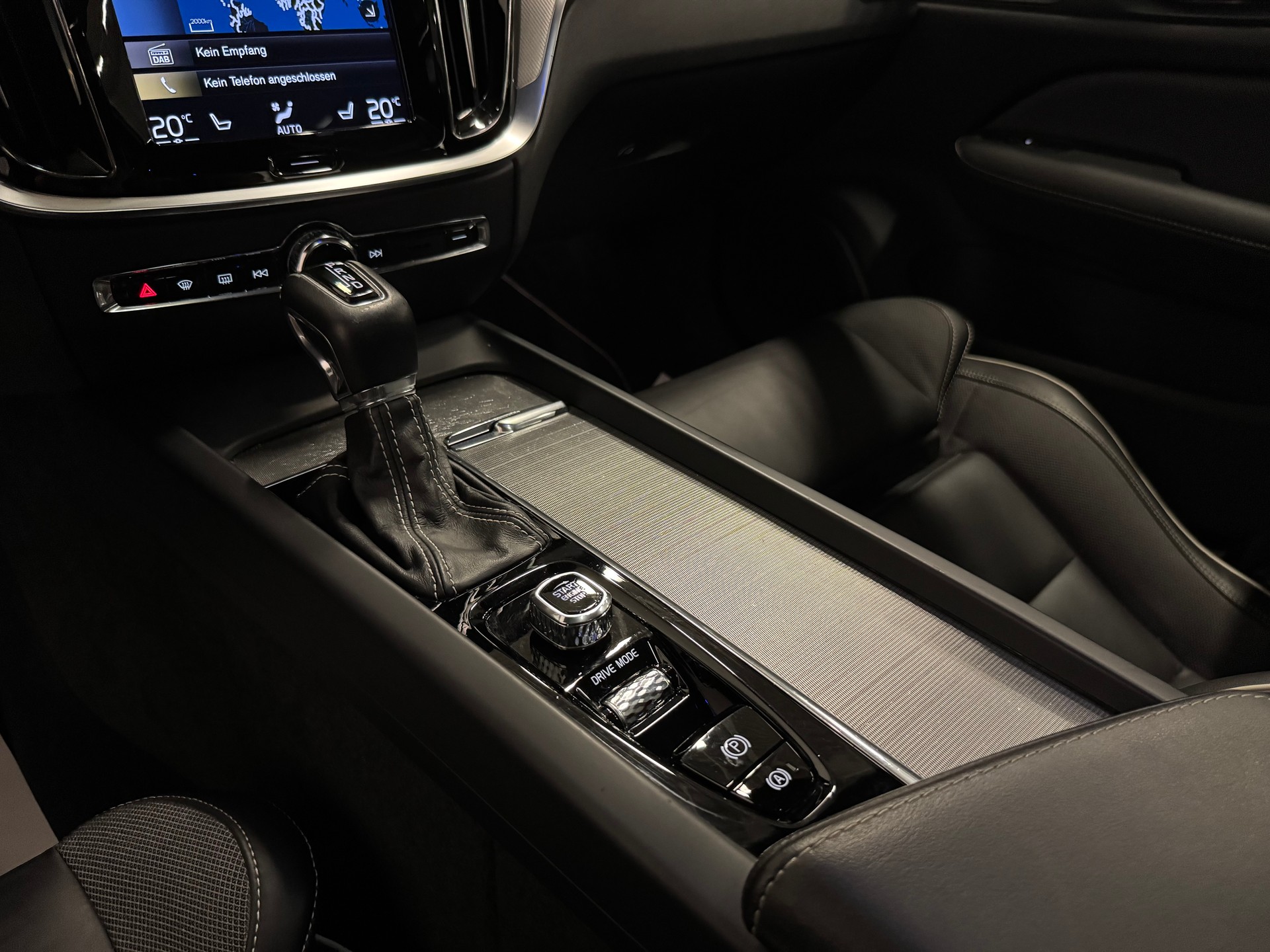 VOLVO S60 T5 R-Design Geartronic-image-27