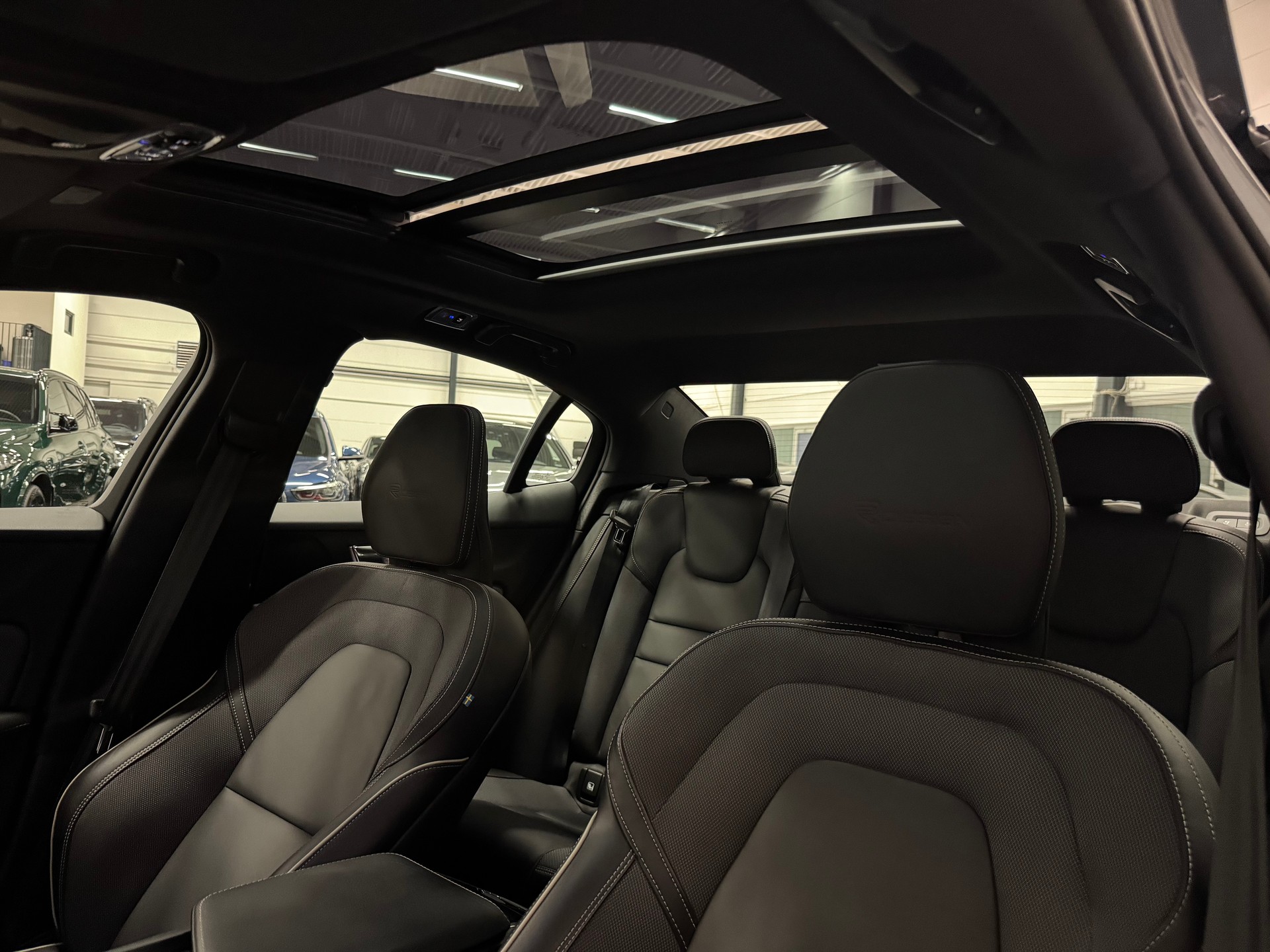 VOLVO S60 T5 R-Design Geartronic-image-18