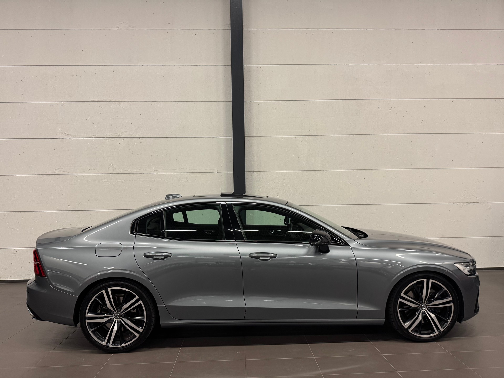 VOLVO S60 T5 R-Design Geartronic-image-9