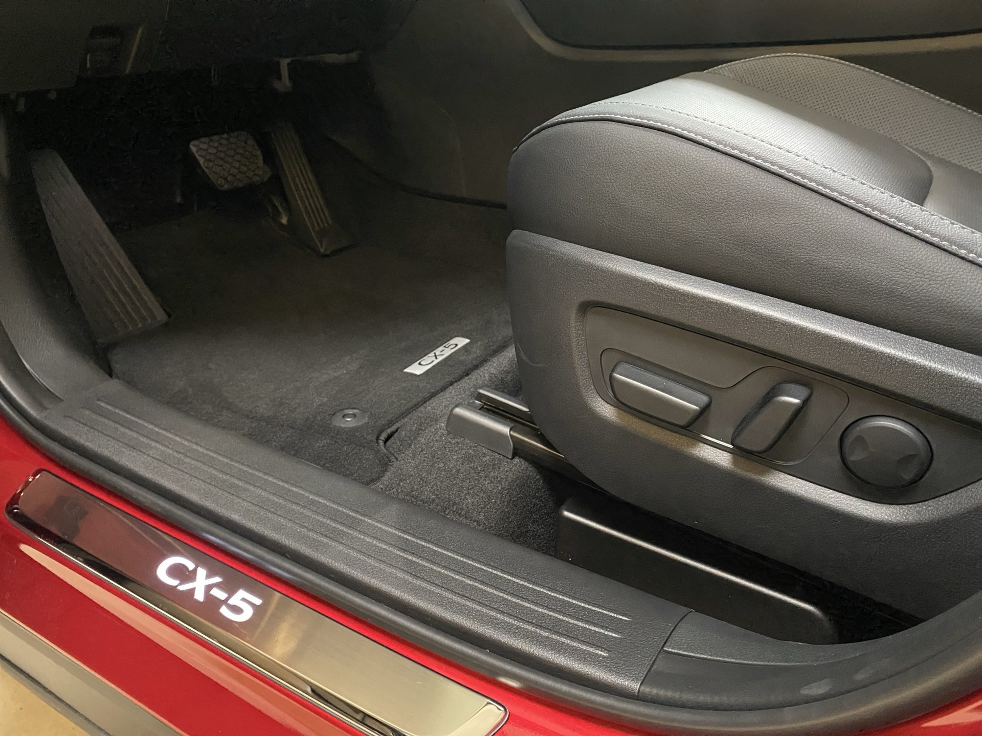 MAZDA CX-5 e-Skyactiv-G 141 Homura AWD-image-12