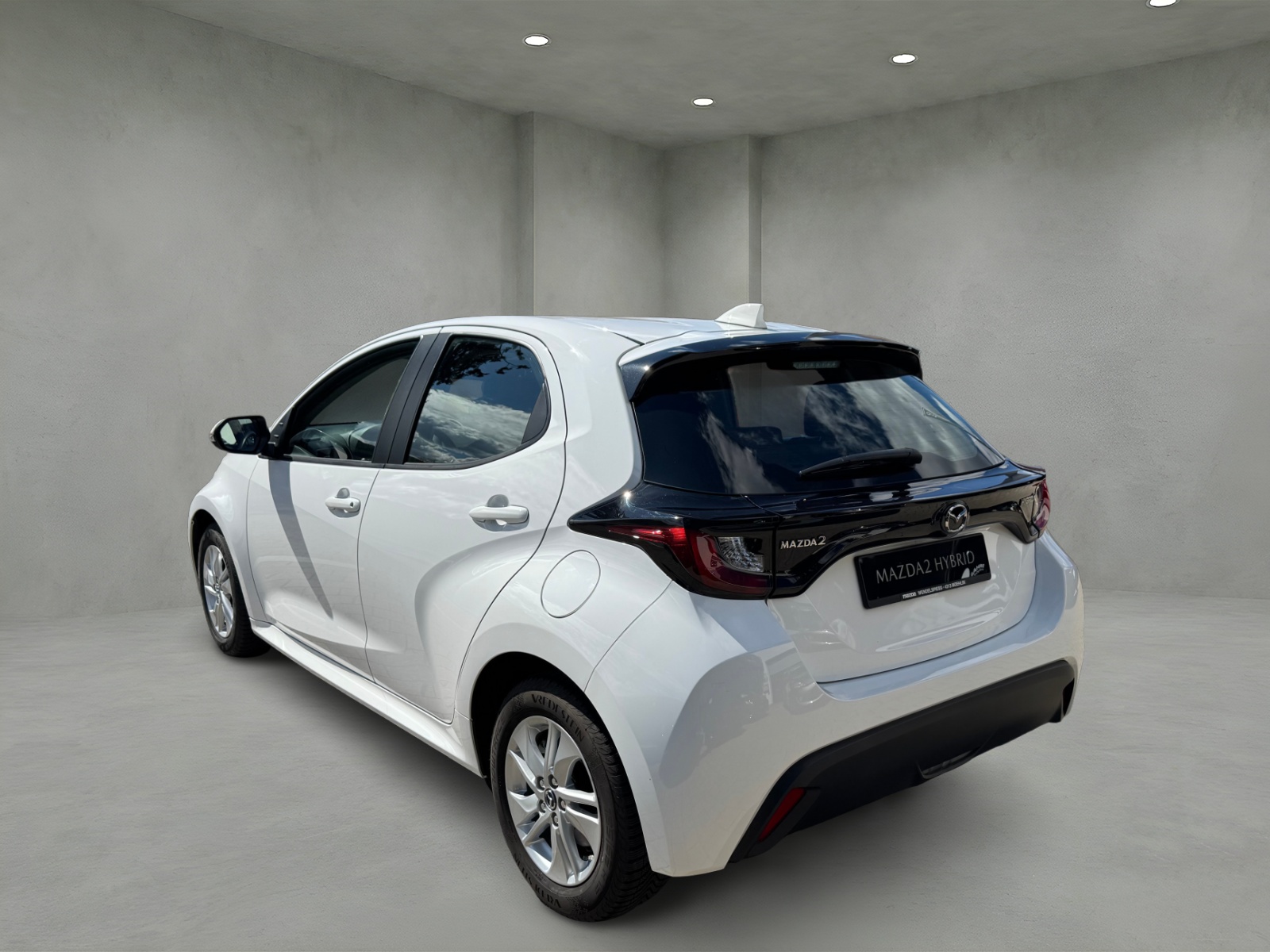 MAZDA 2 Hybrid Pure-image-4