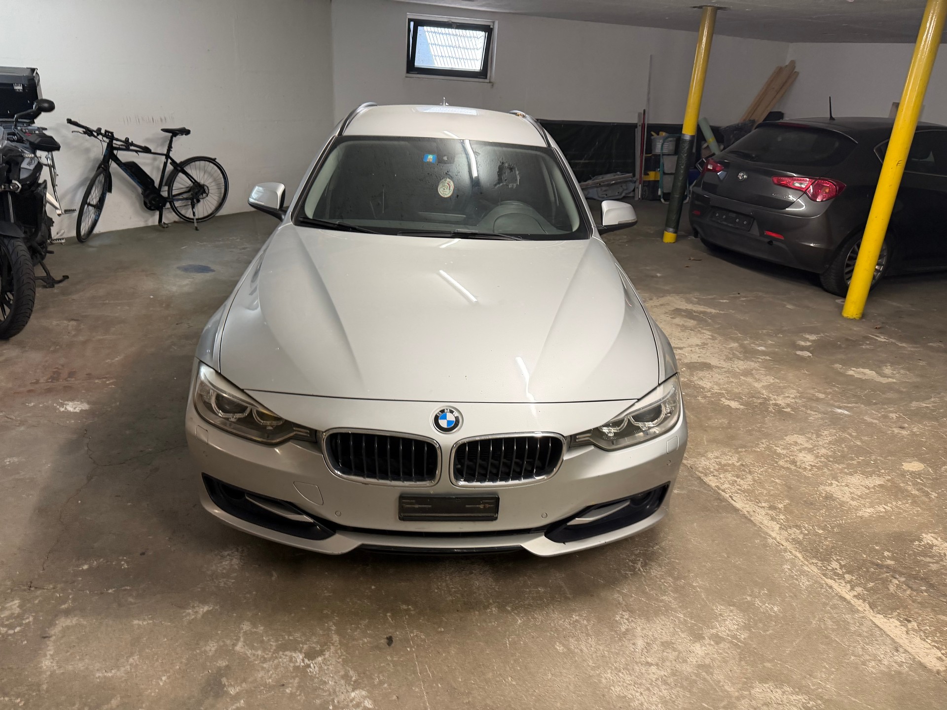 BMW 318d Touring Sport Line Steptronic-image-1
