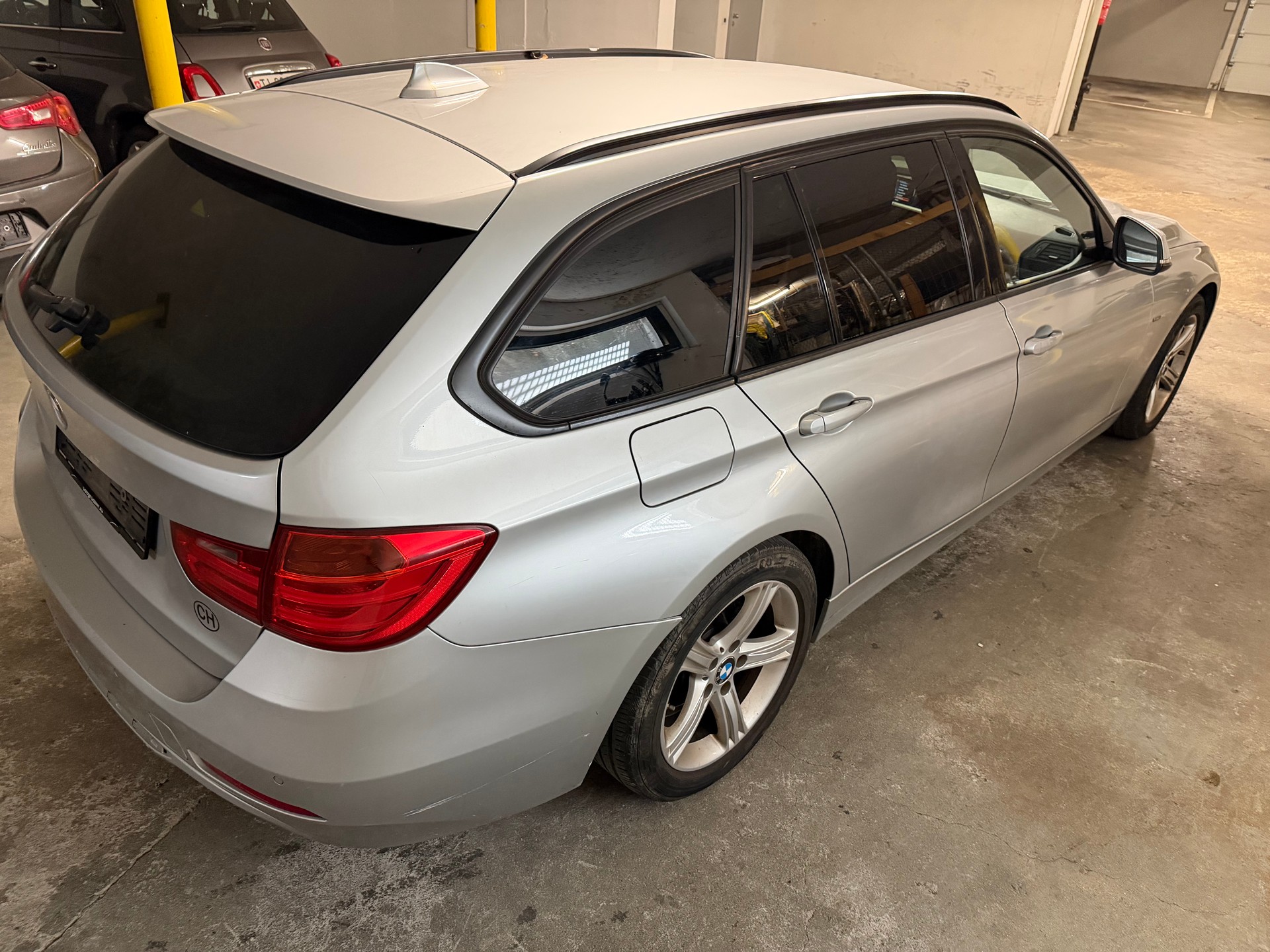 BMW 318d Touring Sport Line Steptronic-image-2