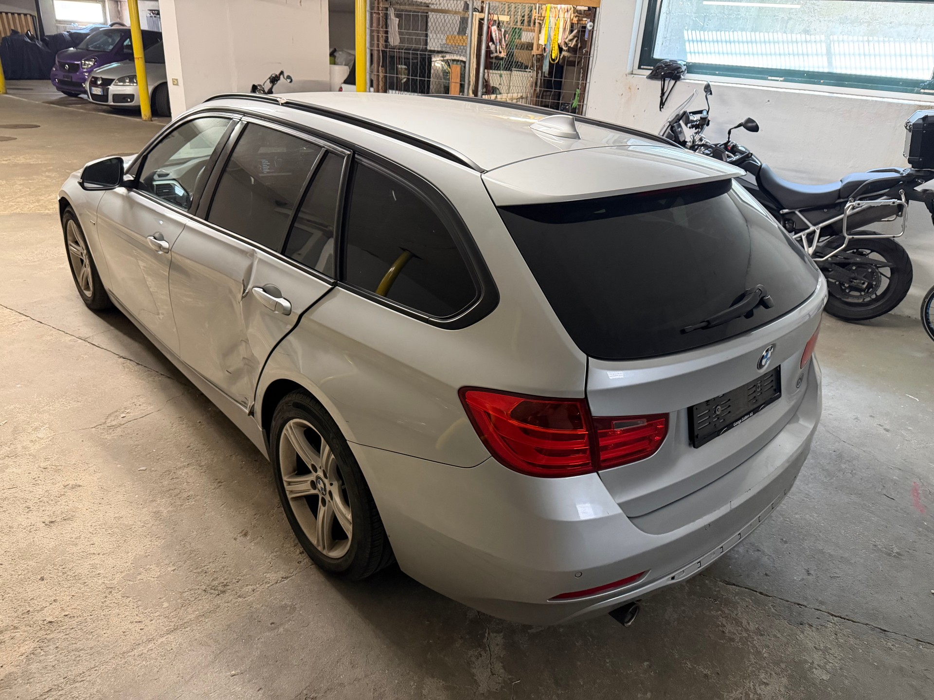 BMW 318d Touring Sport Line Steptronic-image-3