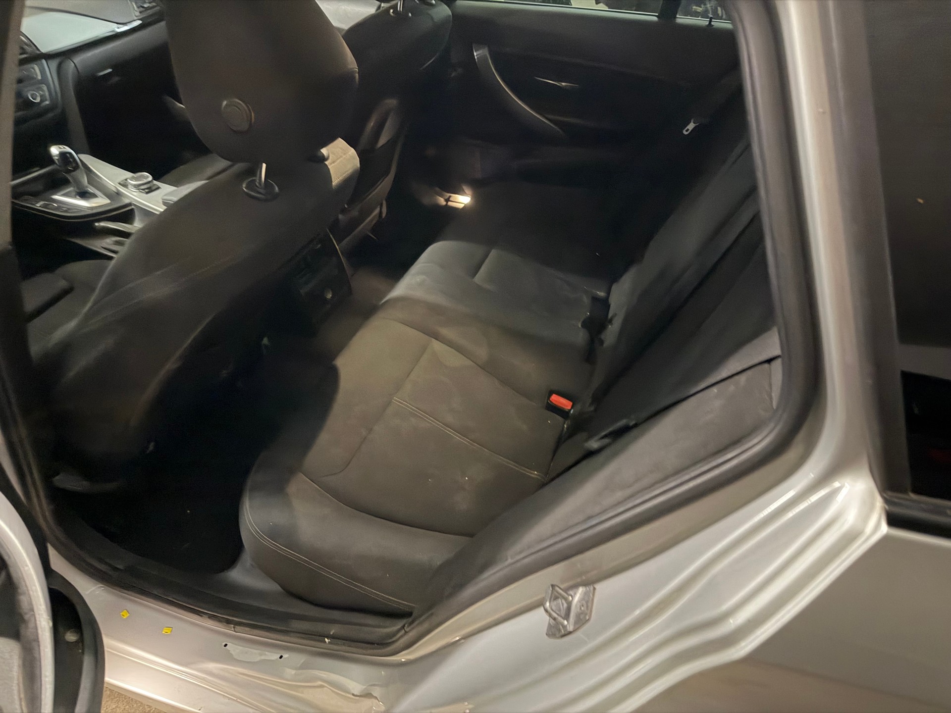 BMW 318d Touring Sport Line Steptronic-image-7