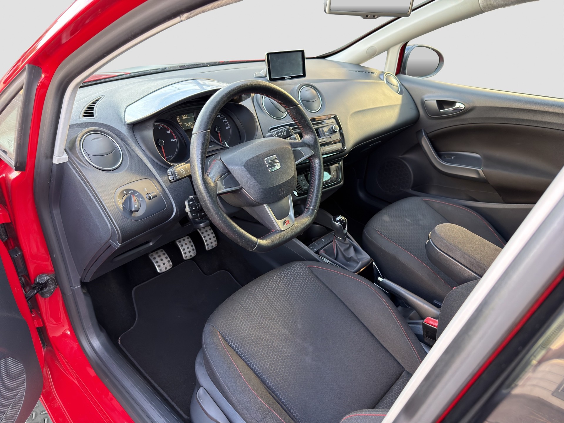 SEAT Ibiza 1.4 TSI FR-image-9
