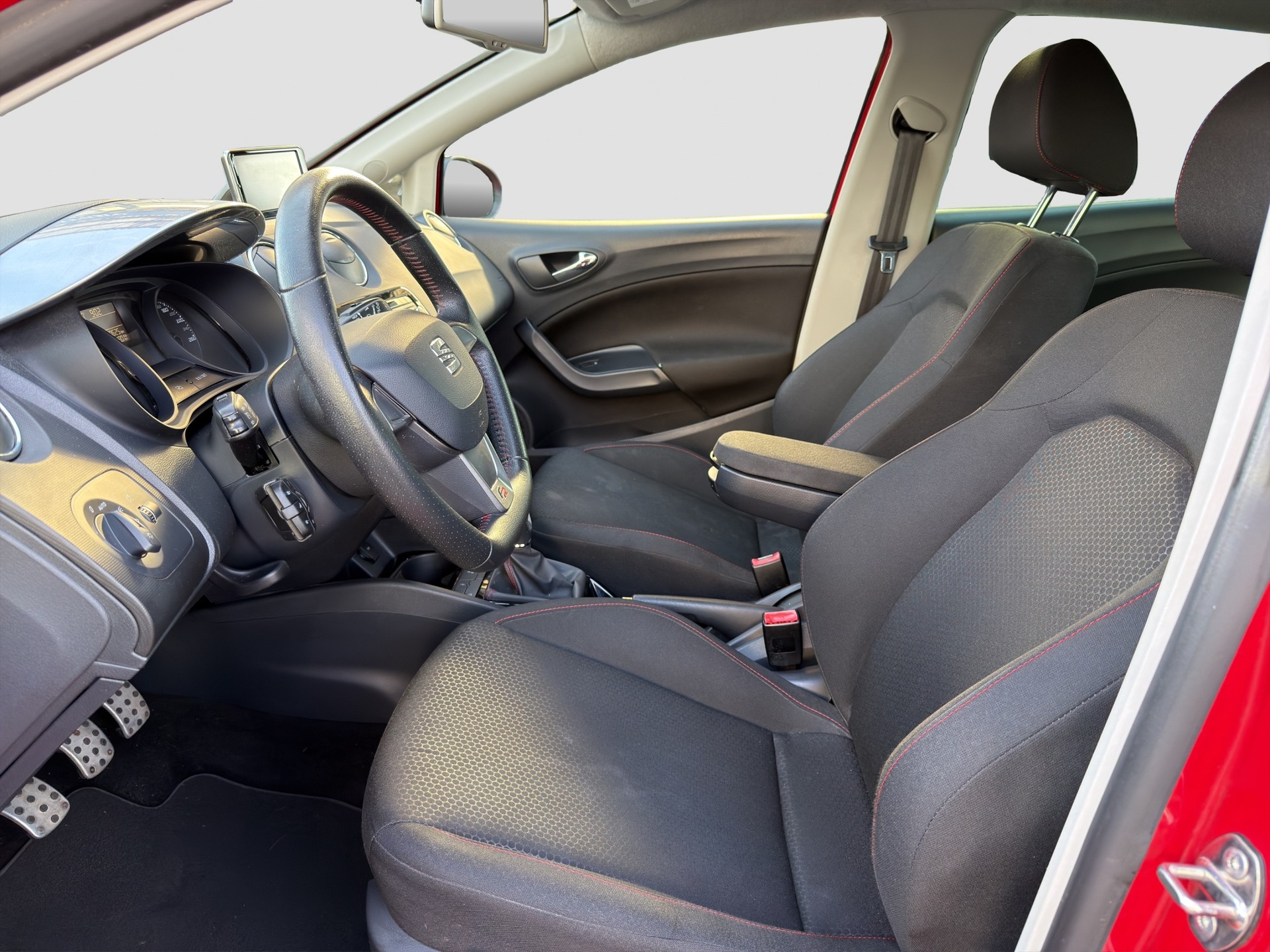 SEAT Ibiza 1.4 TSI FR-image-8