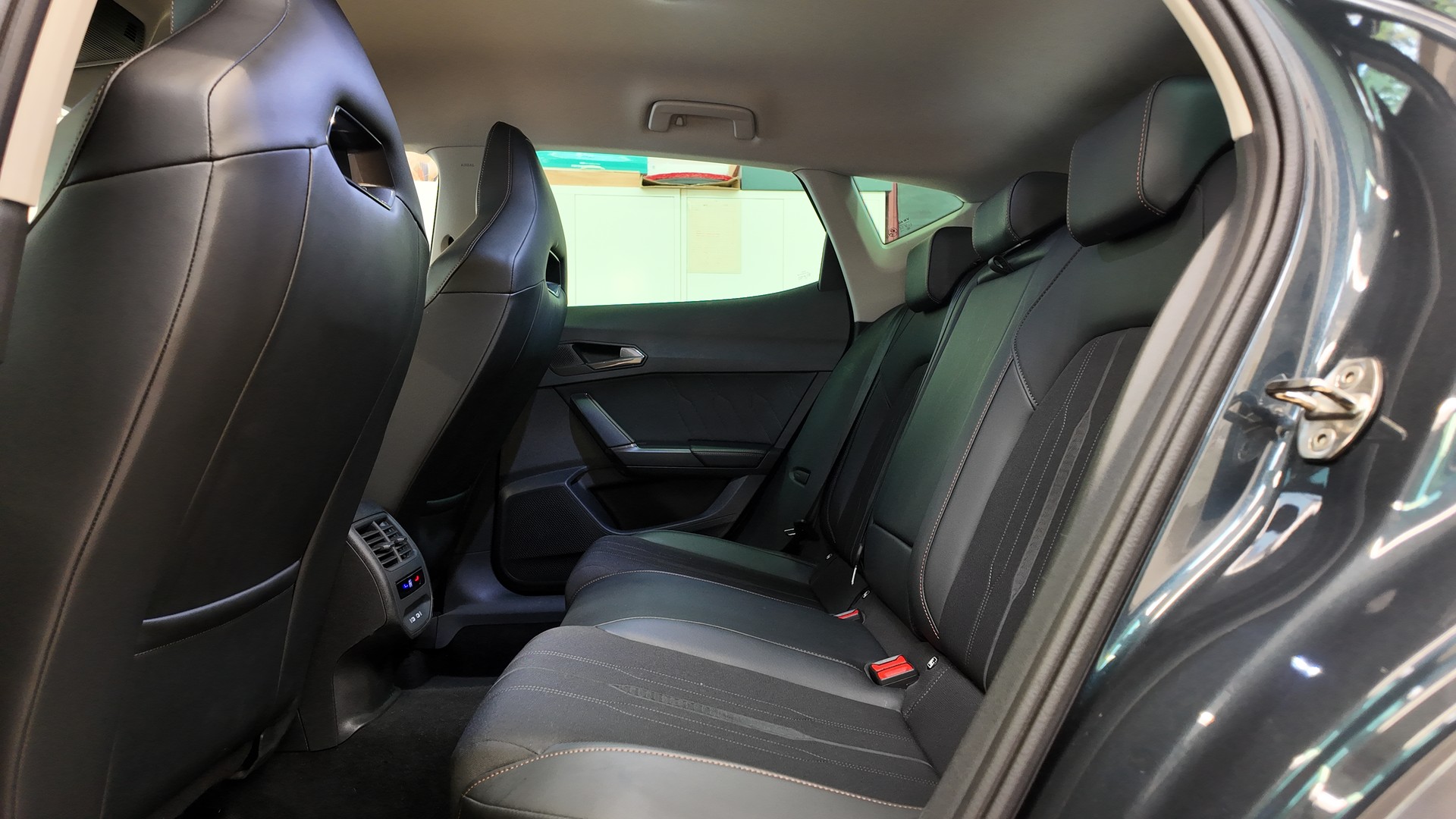 CUPRA Formentor 1.5 TSI DSG-image-17