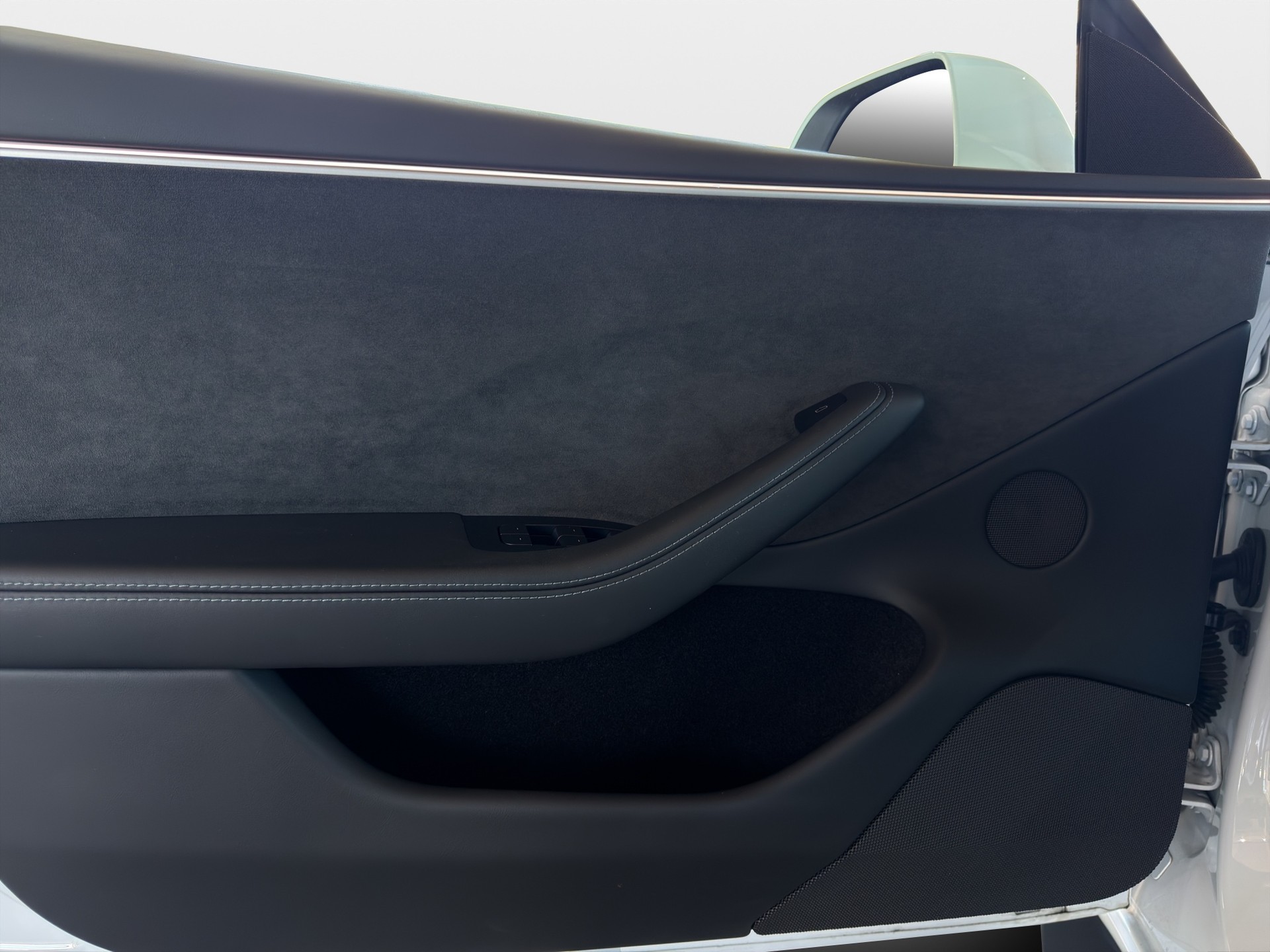TESLA Model 3 Long Range Dual Motor AWD*CH-Fahrzeug,Ab MFK*-image-14