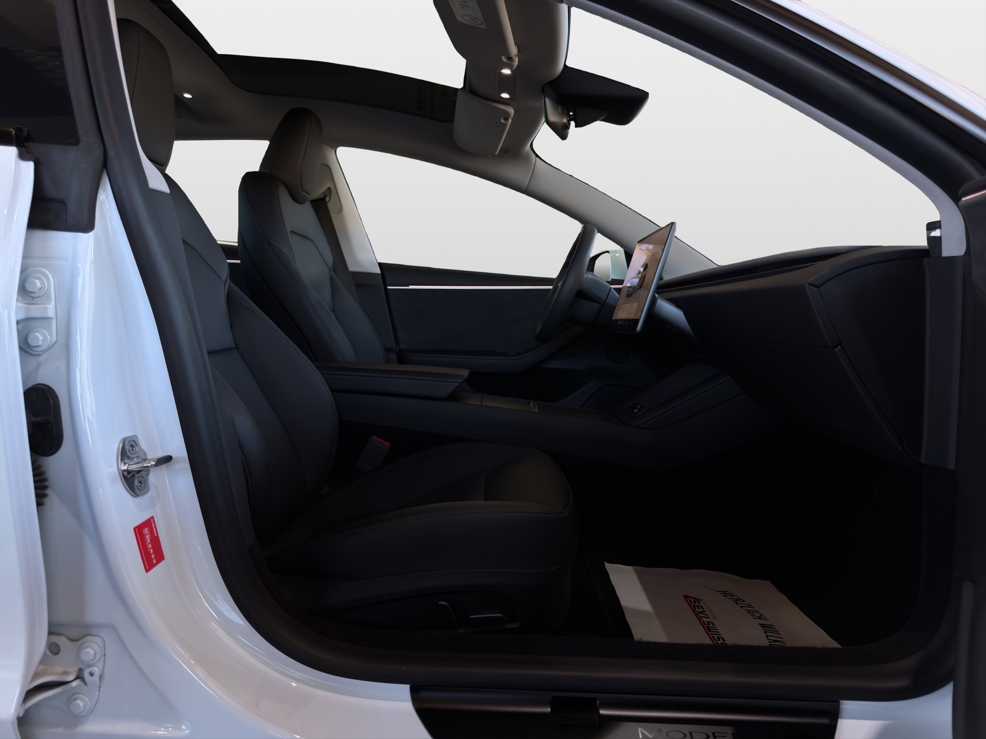 TESLA Model 3 Long Range Dual Motor AWD*CH-Fahrzeug,Ab MFK*-image-15