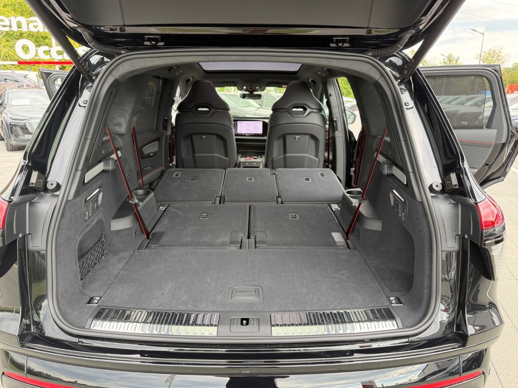 AUDI Q7 SUV TDI quattro 220 kW-image-22