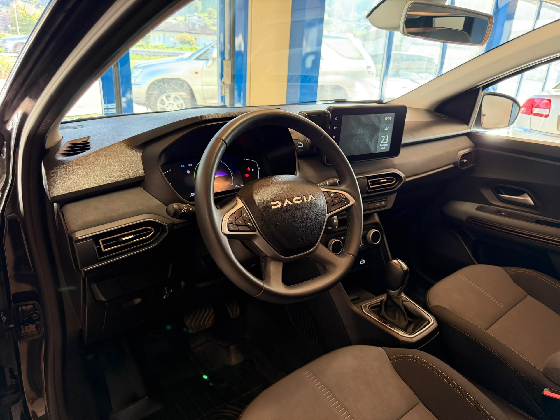 DACIA Jogger HEV 140 Expression-image-12