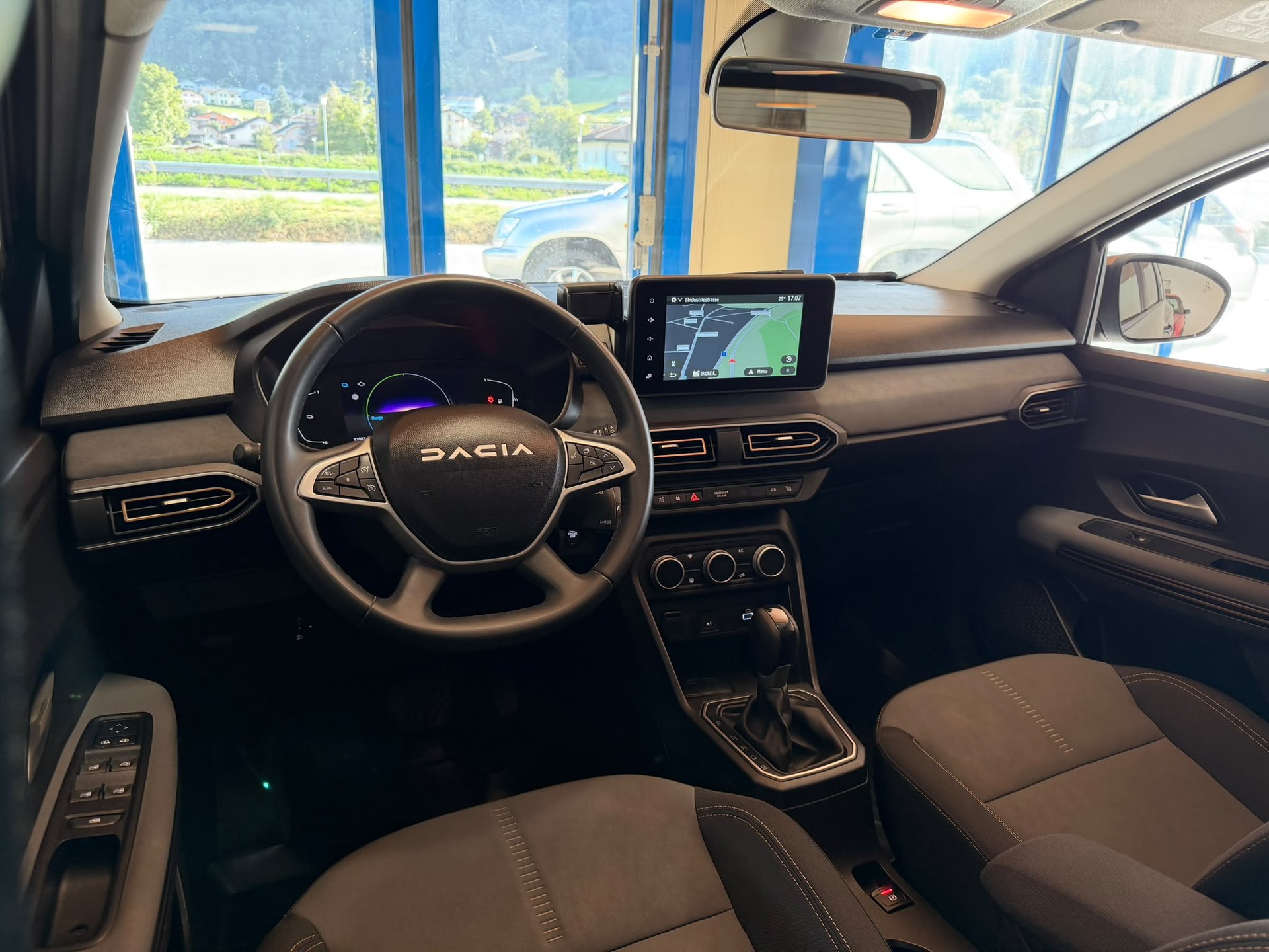 DACIA Jogger HEV 140 Expression-image-15