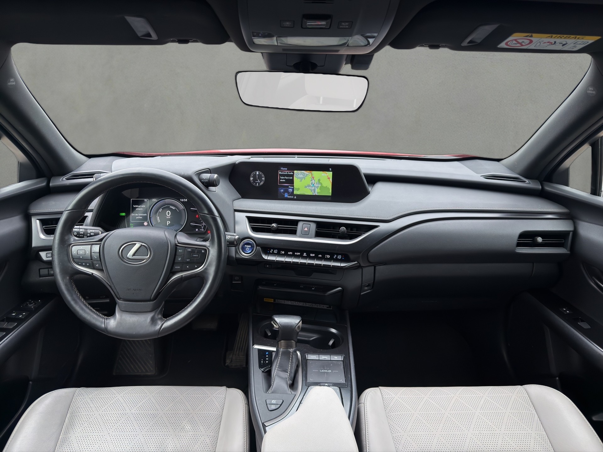 LEXUS UX 250h Comfort AWD Automatic-image-8