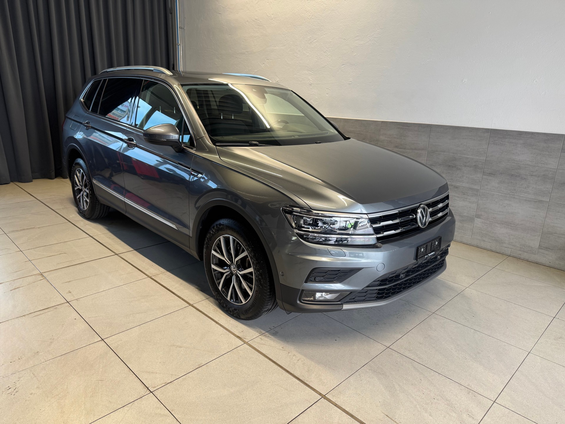VW Tiguan Allspace 2.0TSI Comfortline 4Motion DSG(M)(61)