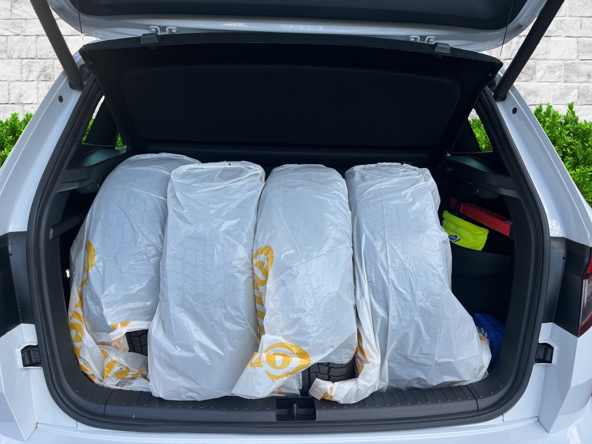 SKODA Karoq 2.0 TSI SportLine 4x4 DSG-image-16