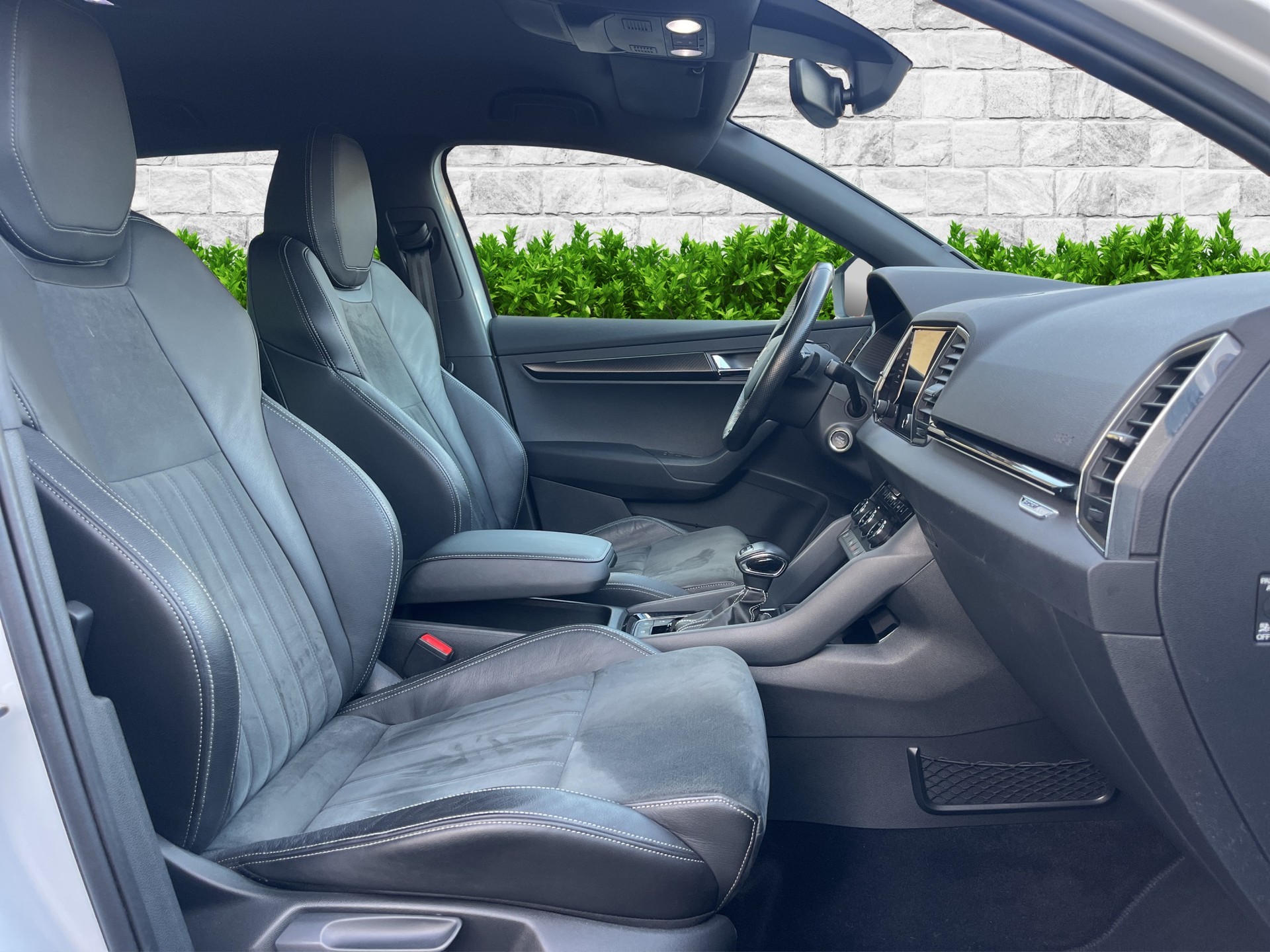 SKODA Karoq 2.0 TSI SportLine 4x4 DSG-image-14