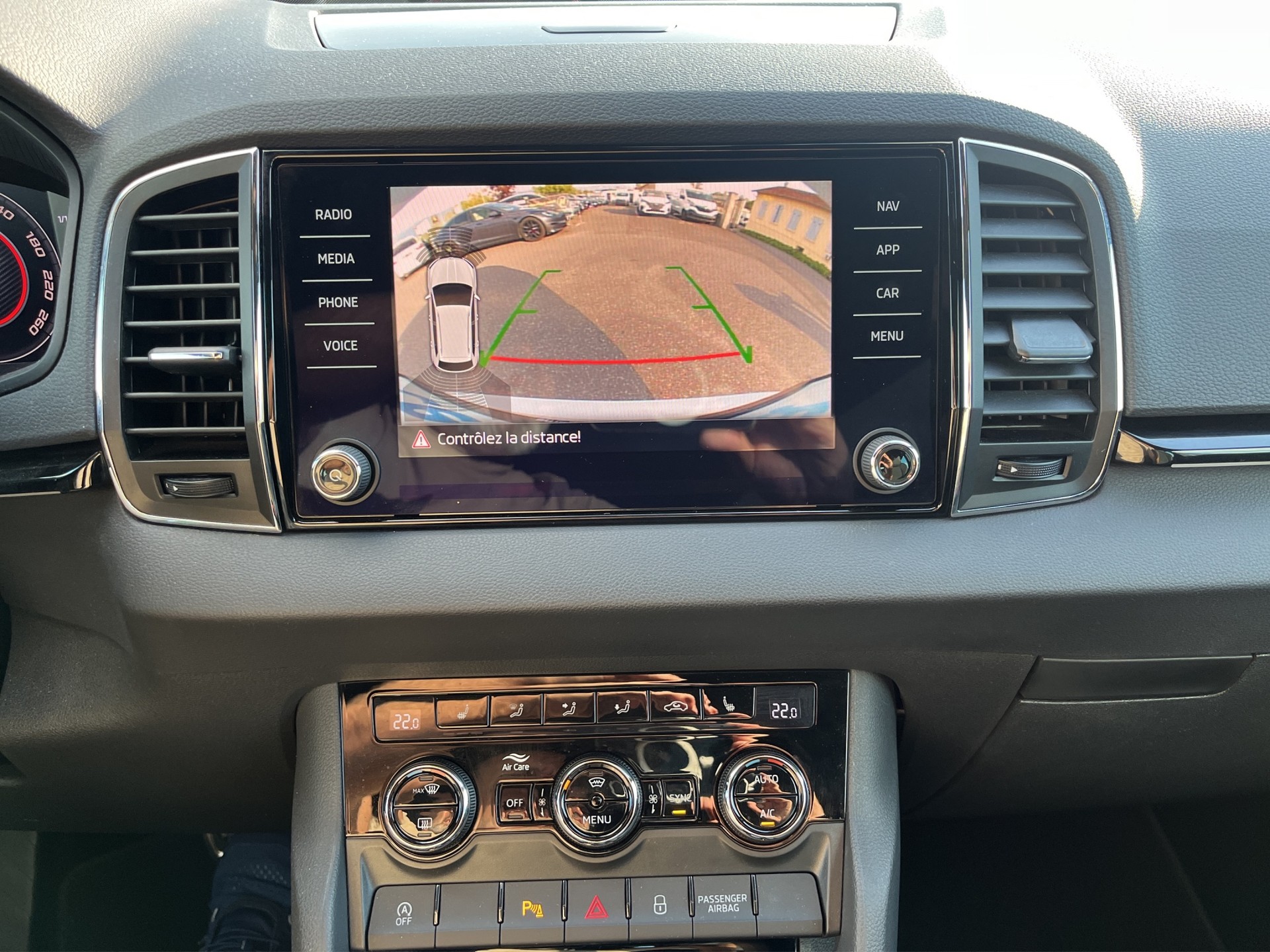 SKODA Karoq 2.0 TSI SportLine 4x4 DSG-image-11