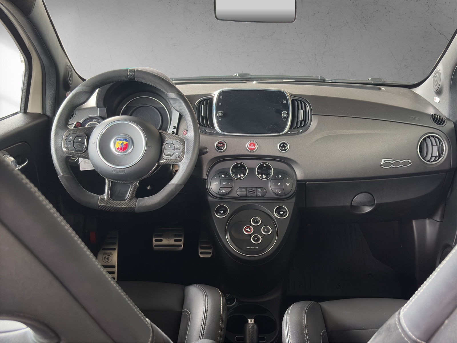 FIAT 695 1.4 16V Turbo Abarth 70 Anniversario-image-4