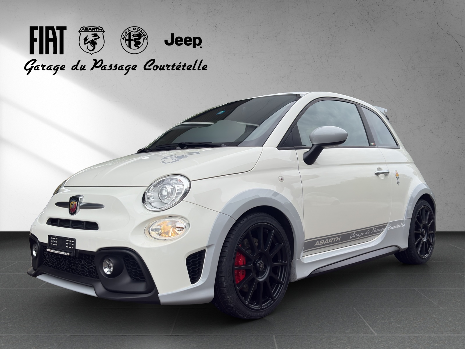 FIAT 695 1.4 16V Turbo Abarth 70 Anniversario-image-1