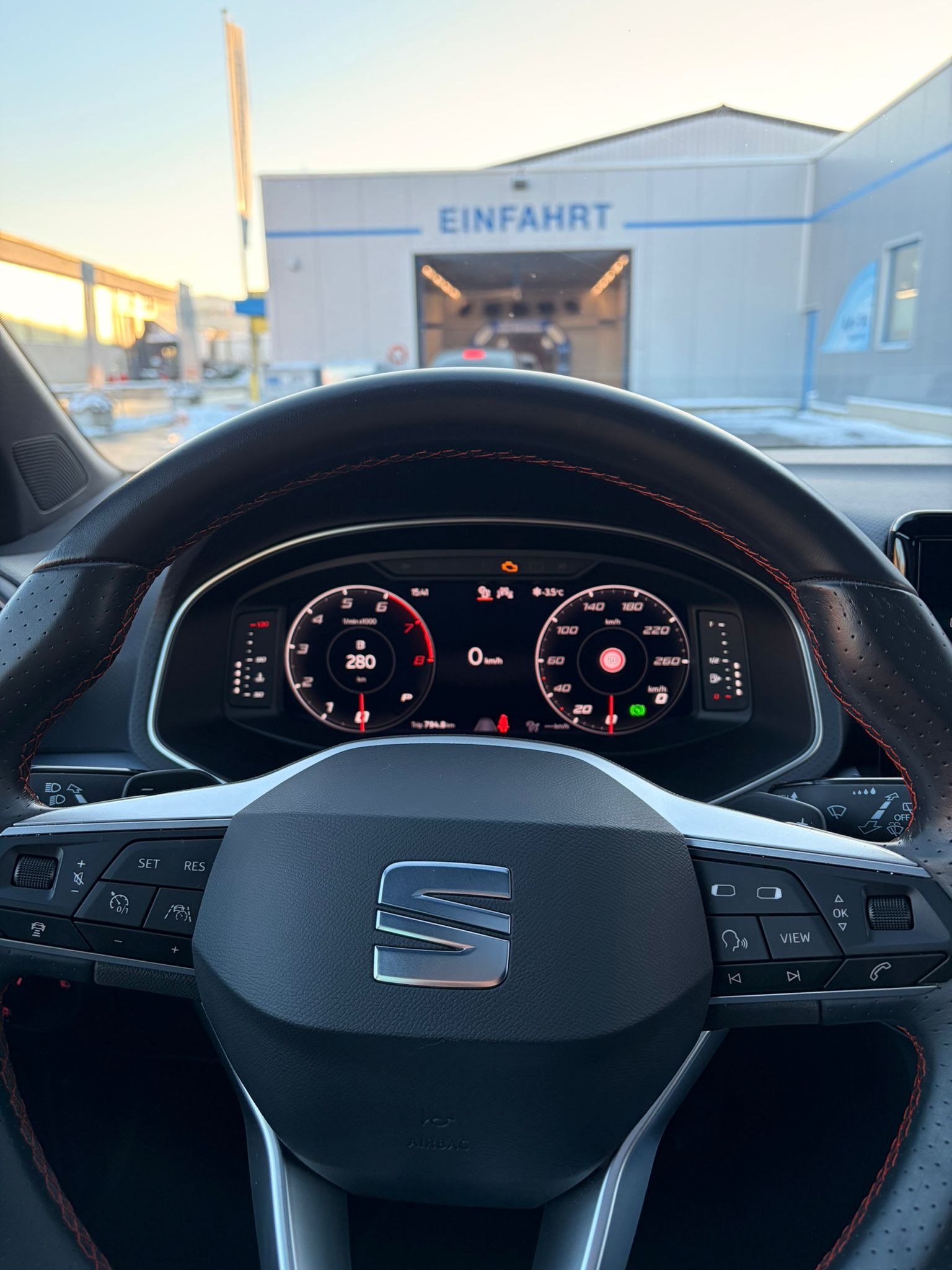 SEAT 1.5 TSI FR DSG-image-2