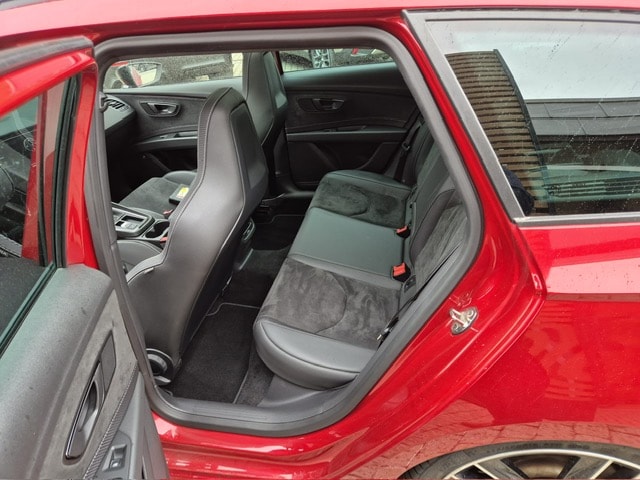 SEAT Leon ST 2.0 TSI Cupra 300 4 Drive DSG-image-5