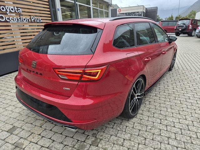 SEAT Leon ST 2.0 TSI Cupra 300 4 Drive DSG-image-3