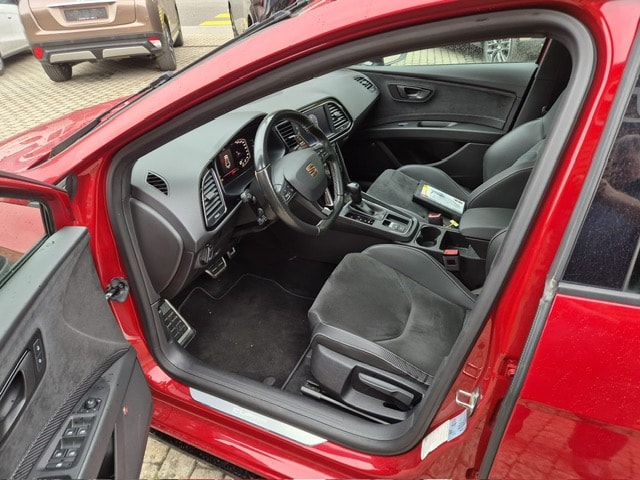 SEAT Leon ST 2.0 TSI Cupra 300 4 Drive DSG-image-4