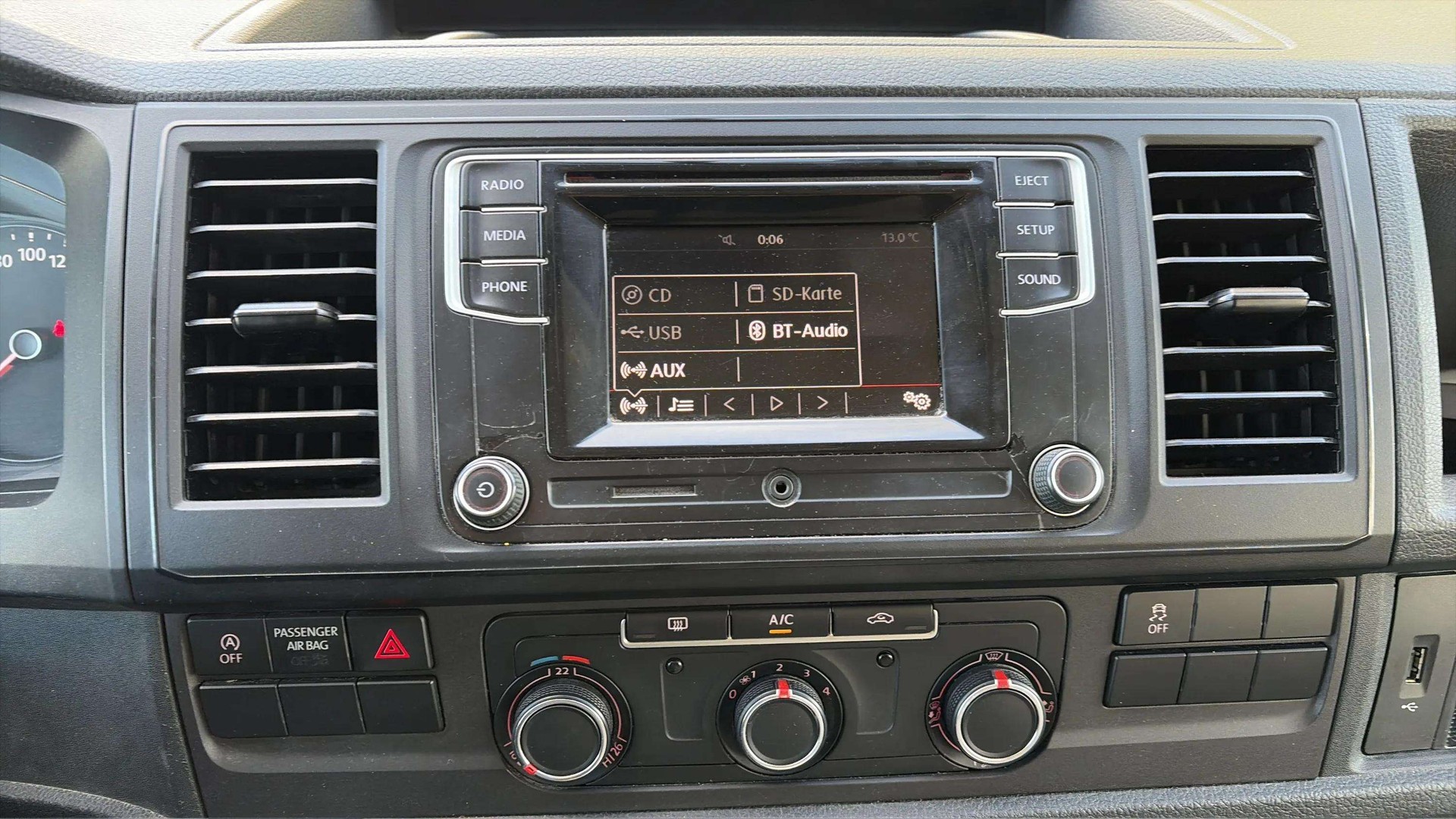 VW T6 2.0 TDI 6 Plätze und Sortimo Innenausbau-image-15