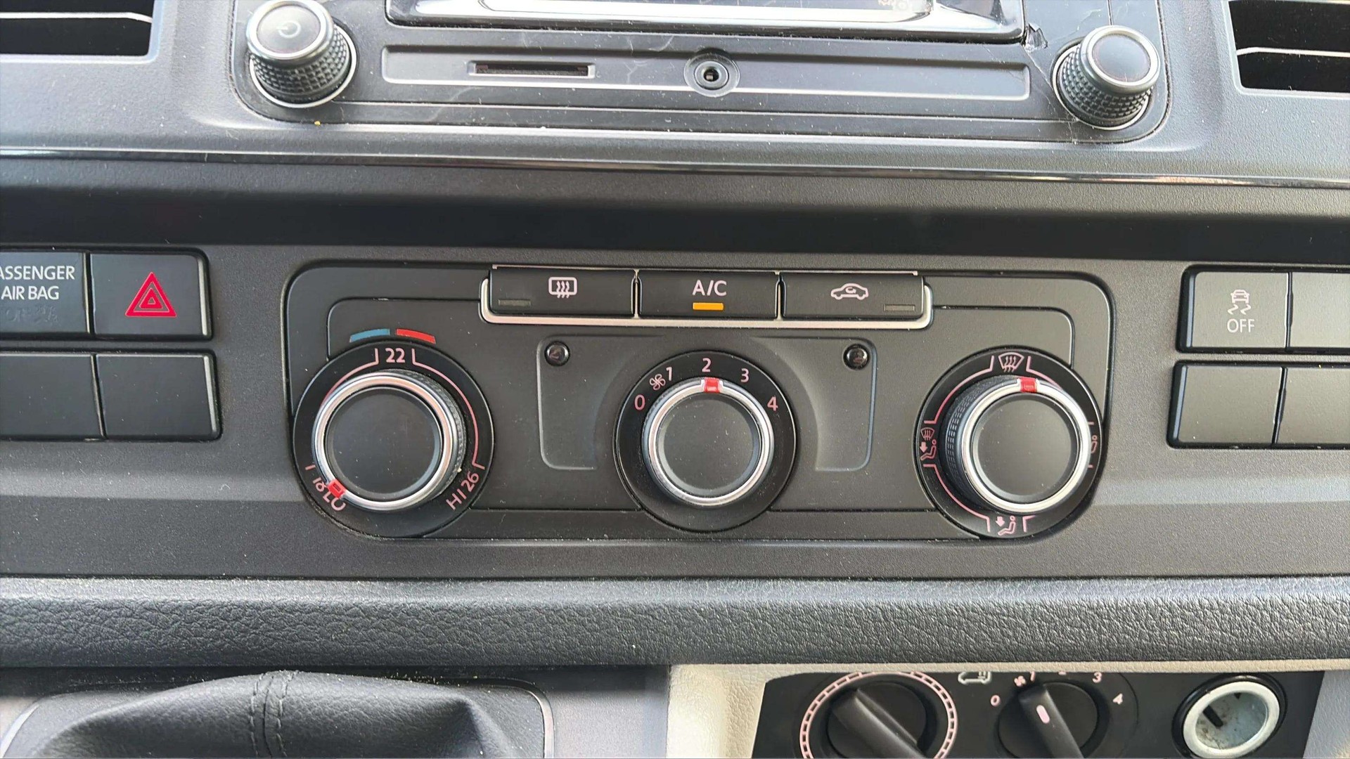 VW T6 2.0 TDI 6 Plätze und Sortimo Innenausbau-image-16