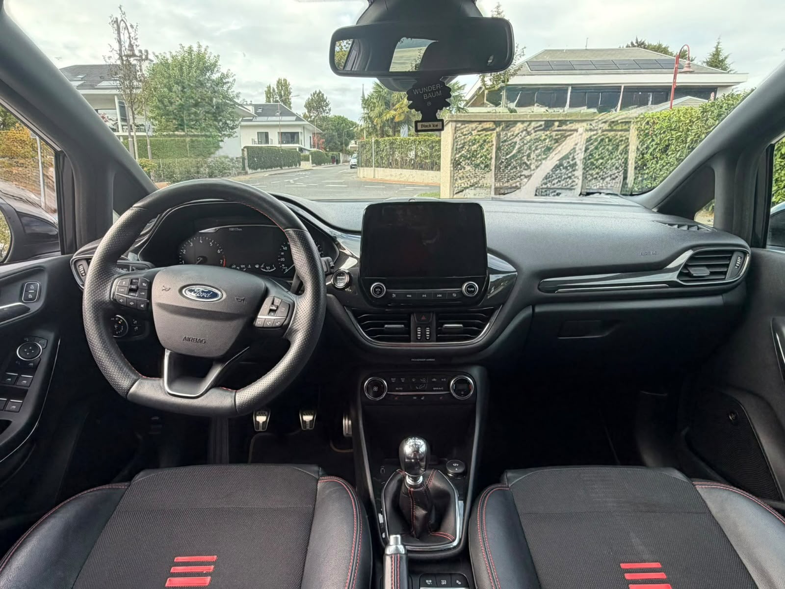 FORD Fiesta 1.0 SCTi ST Line-image-10