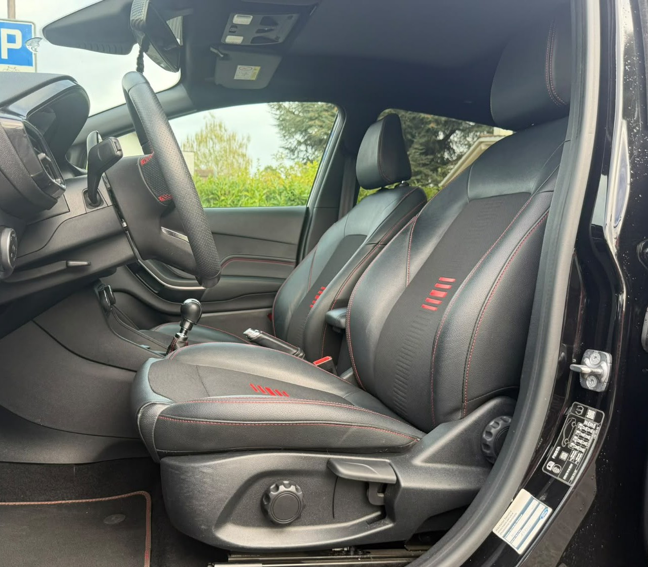 FORD Fiesta 1.0 SCTi ST Line-image-18