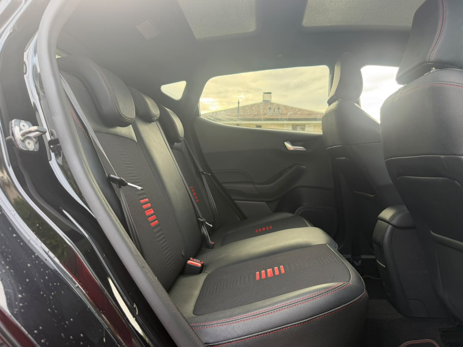 FORD Fiesta 1.0 SCTi ST Line-image-21