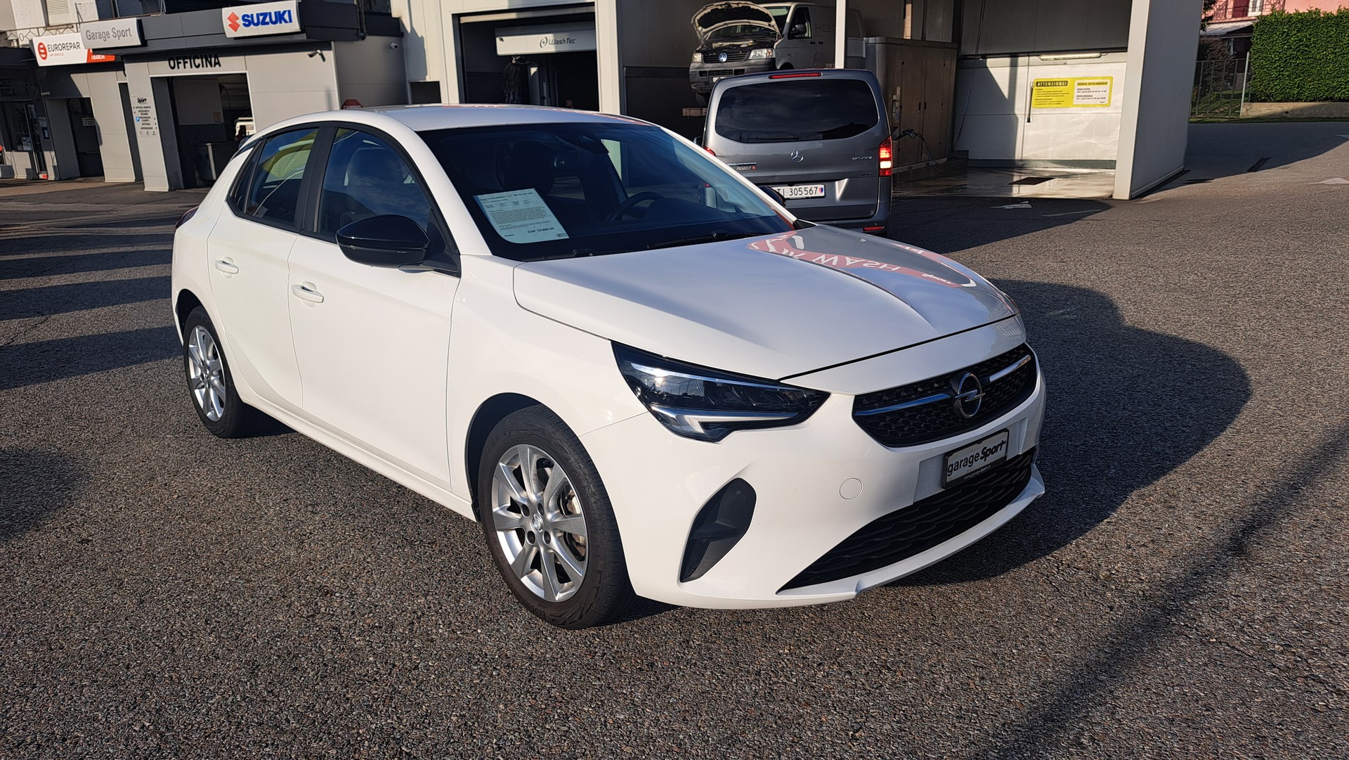 OPEL Corsa 1.2 TP Edition-image-0