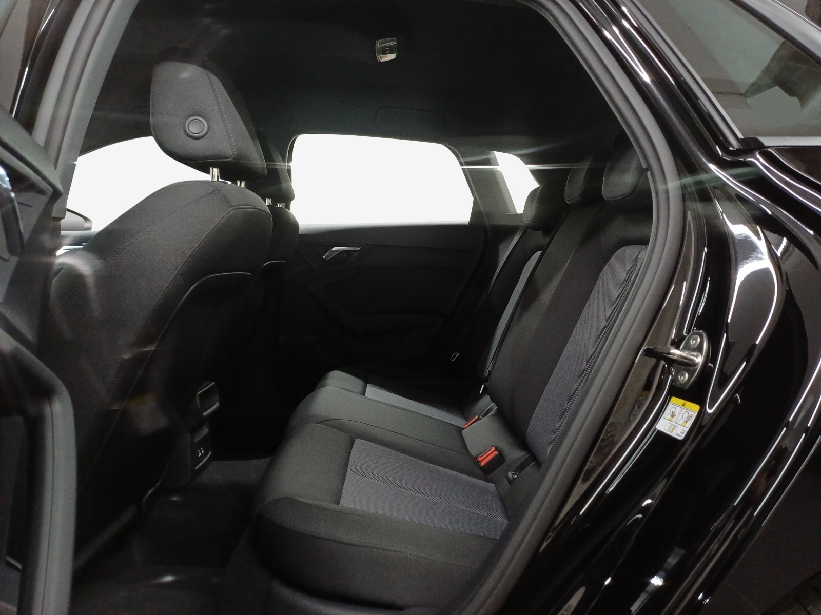 AUDI A3 Sportback TFSI 85 kW Ambition S-tronic-image-11