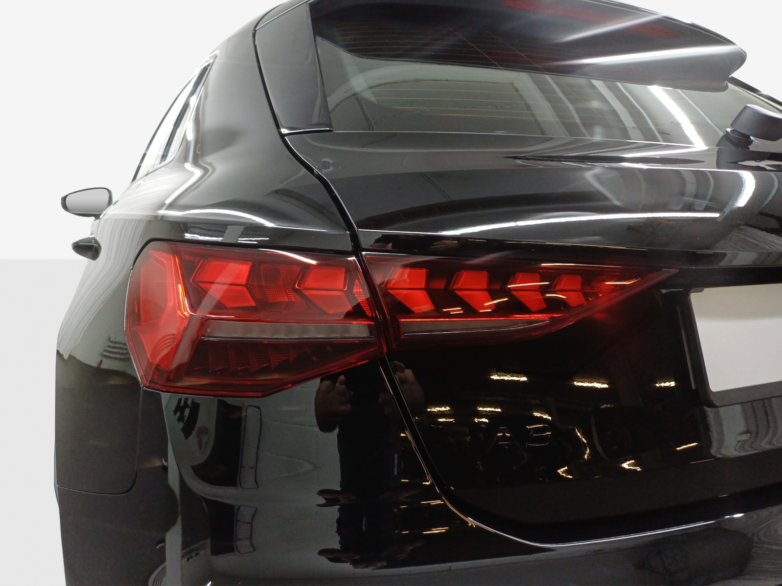 AUDI A3 Sportback TFSI 85 kW Ambition S-tronic-image-13
