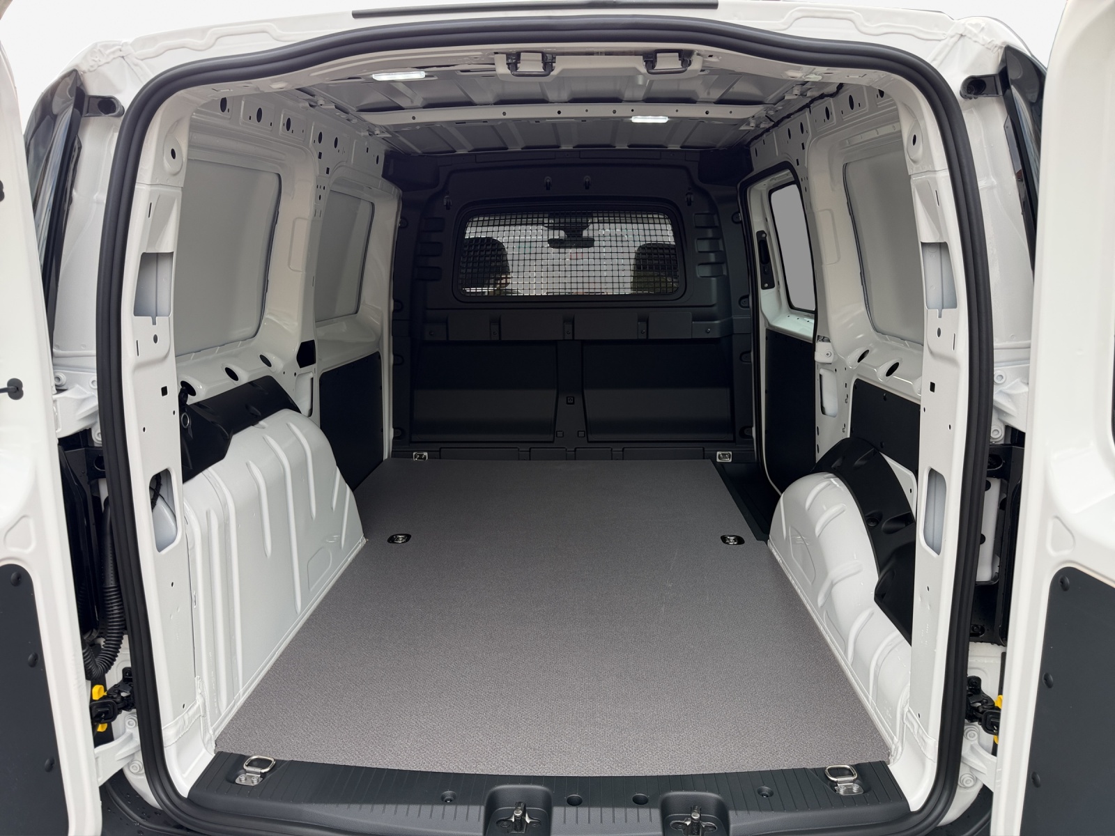 VW Caddy Cargo 1.5TSI Maxi Entry-image-12