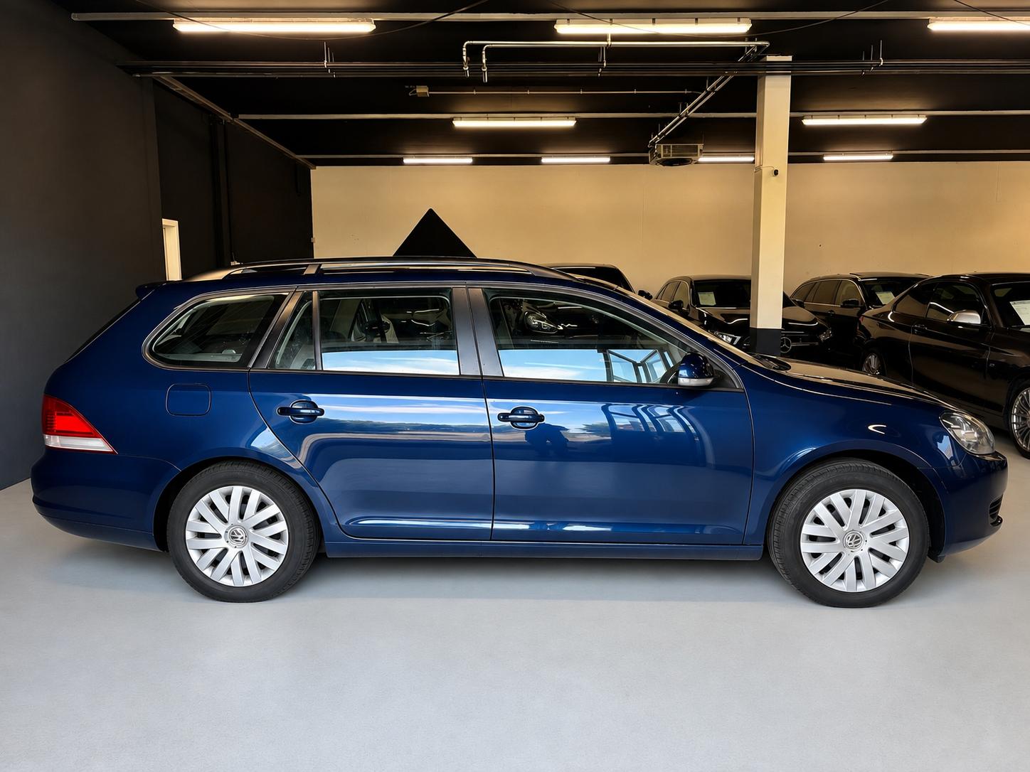 VW Golf Variant 1.2 TSI Comfortline DSG-image-8