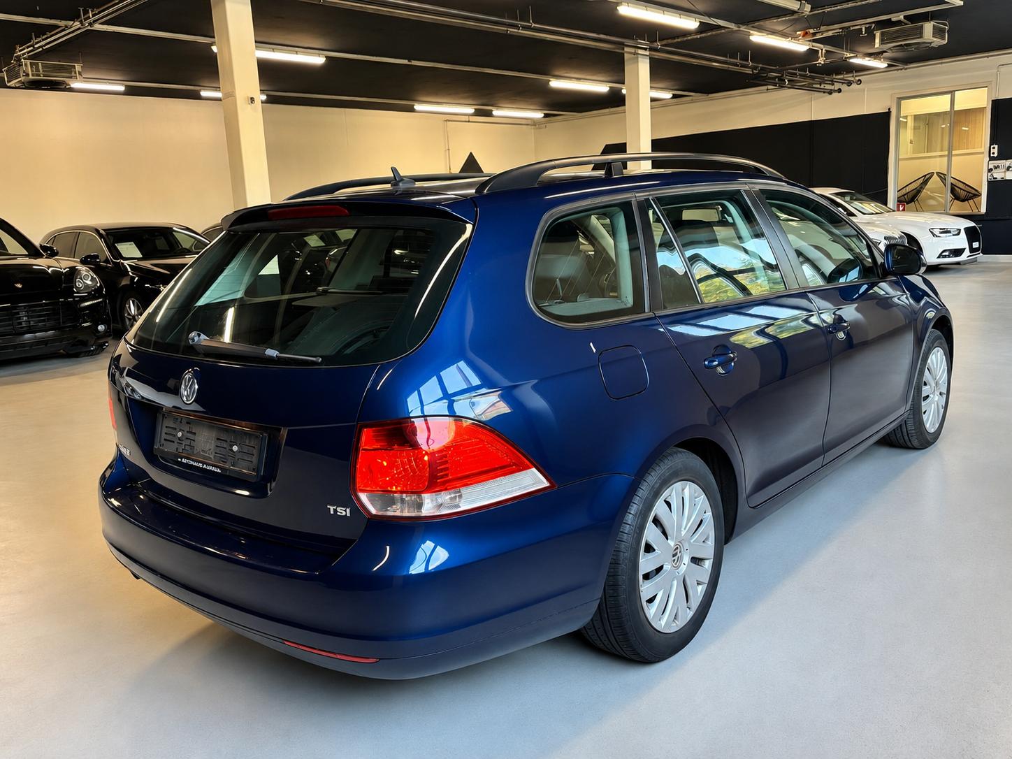 VW Golf Variant 1.2 TSI Comfortline DSG-image-5