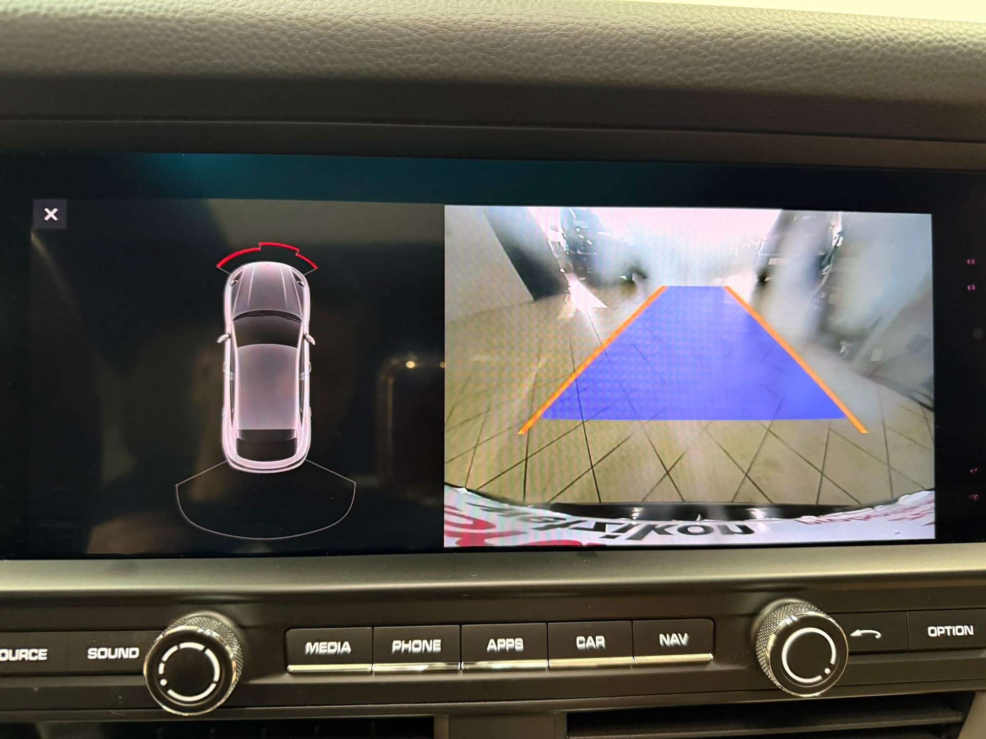 PORSCHE Macan PDK-image-12