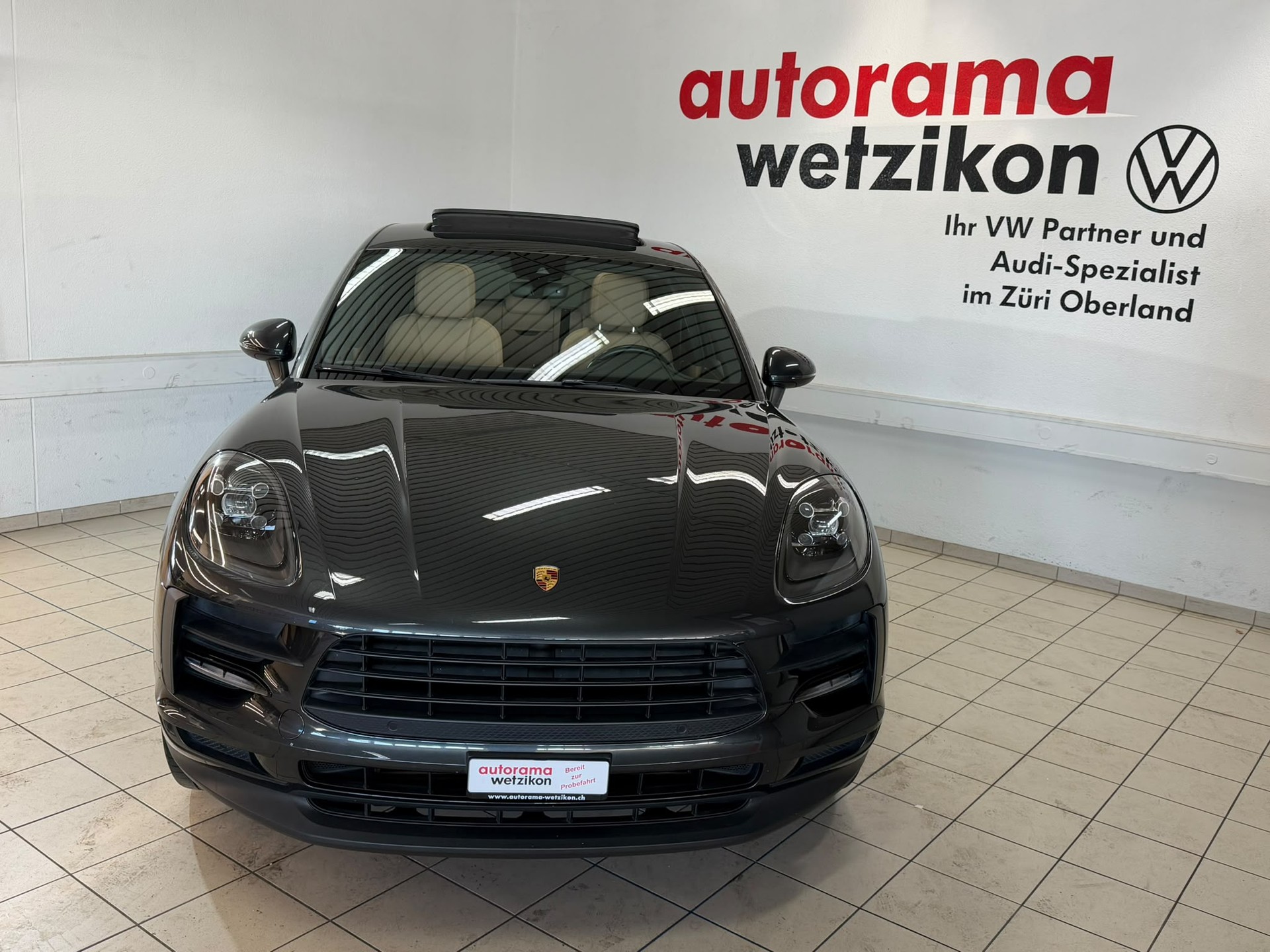 PORSCHE Macan PDK-image-1