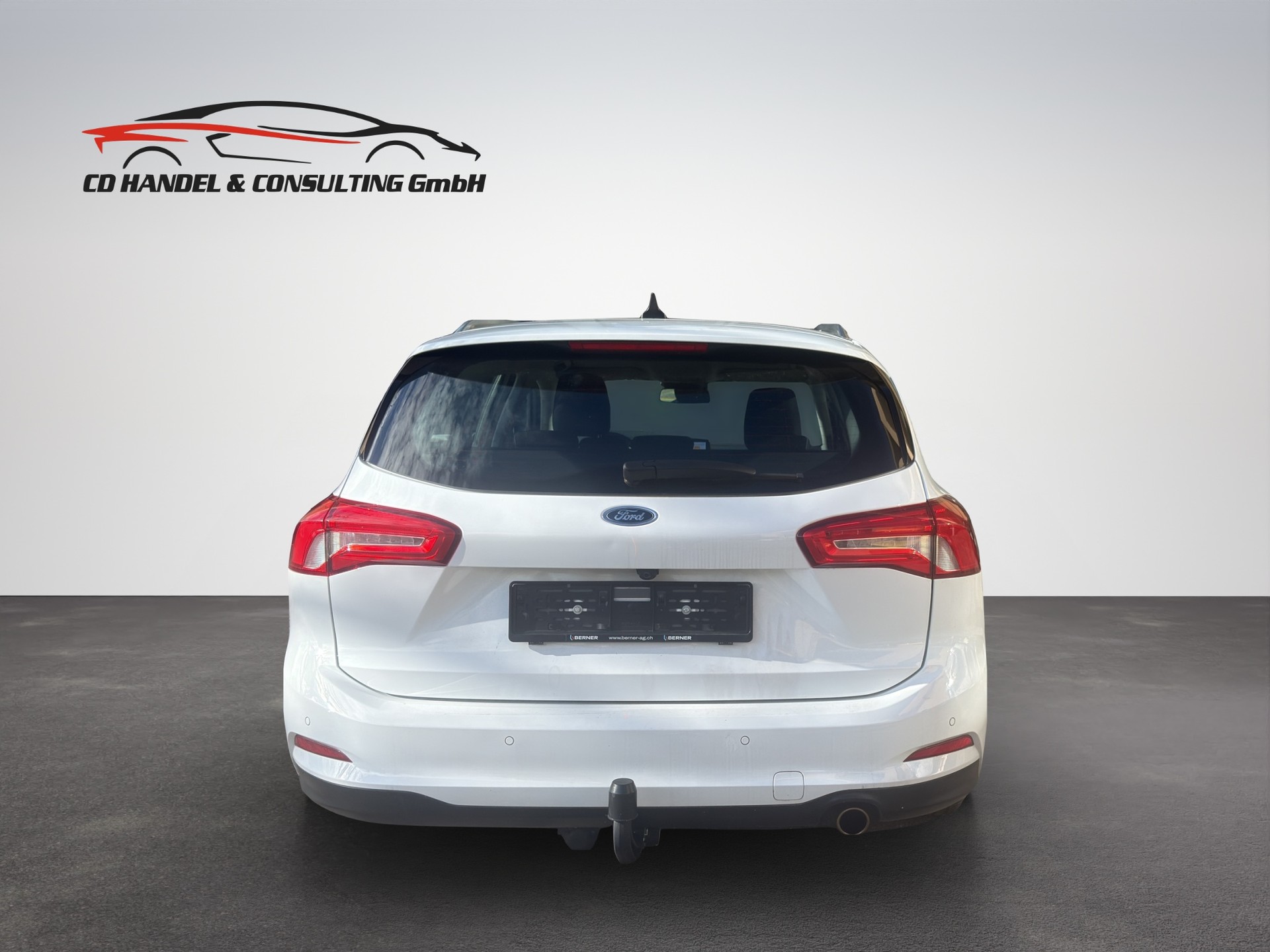 FORD Focus 1.0 SCTi Cool Connect Automatic-image-6
