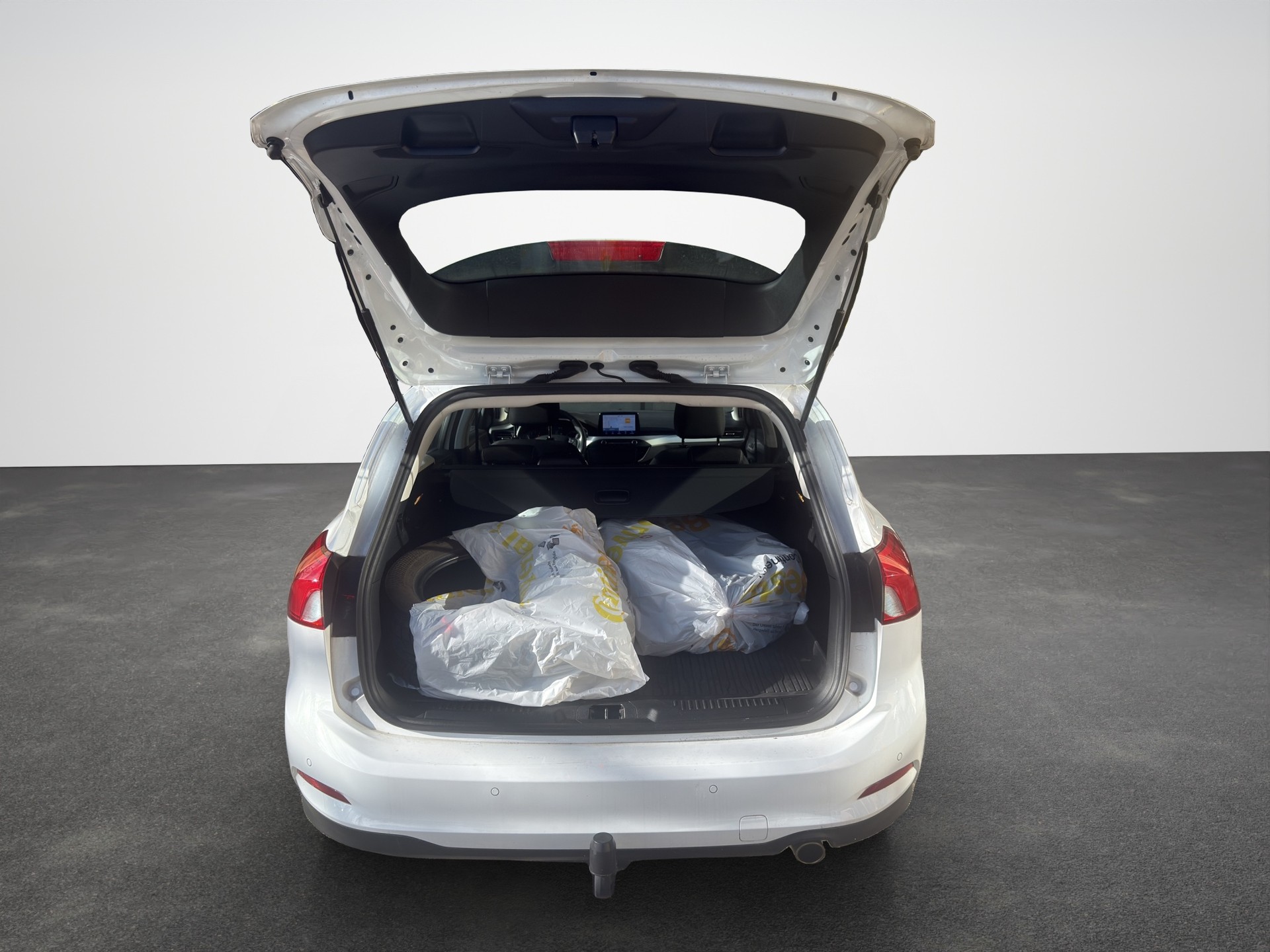 FORD Focus 1.0 SCTi Cool Connect Automatic-image-13