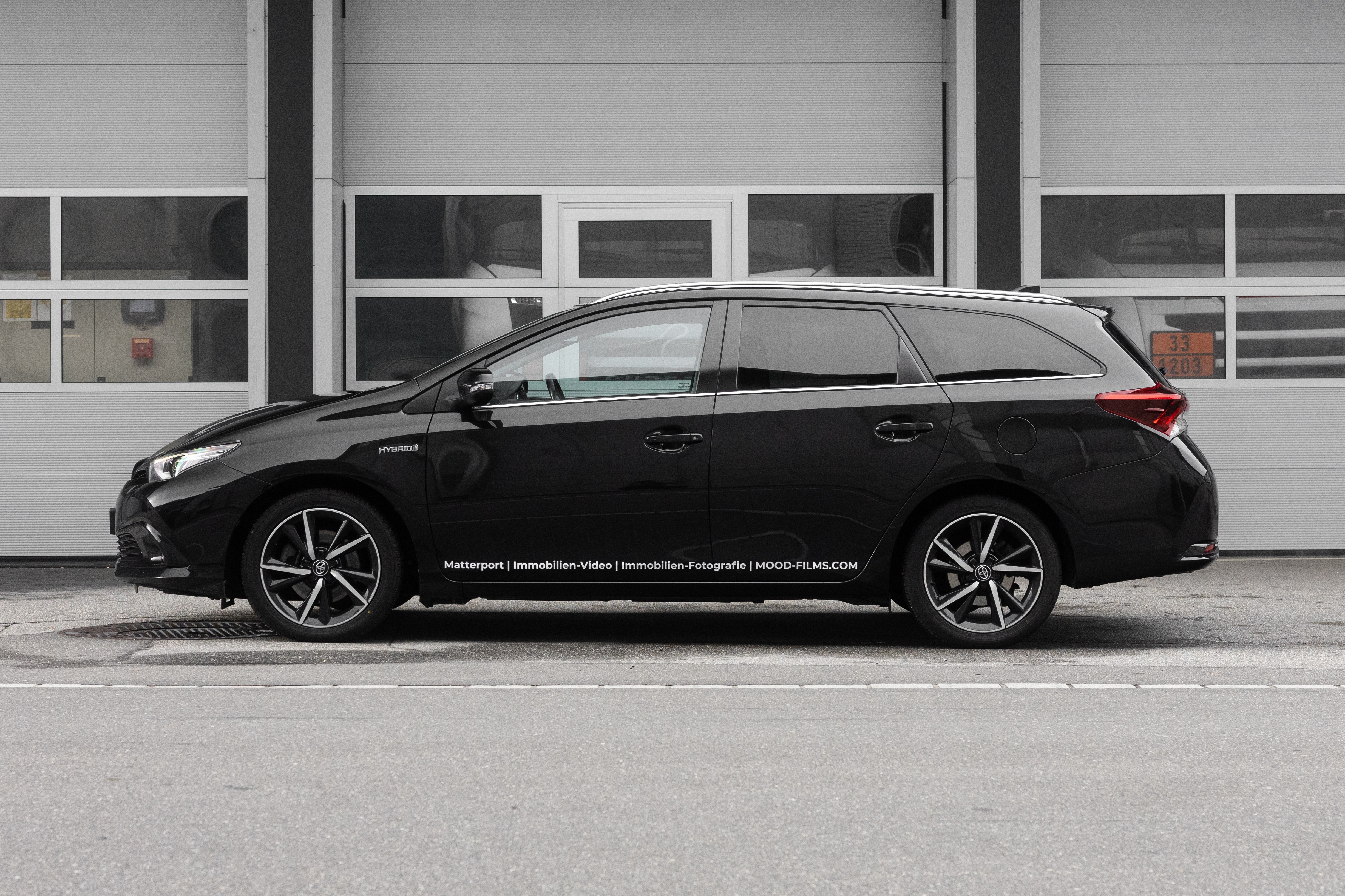 Car photo
