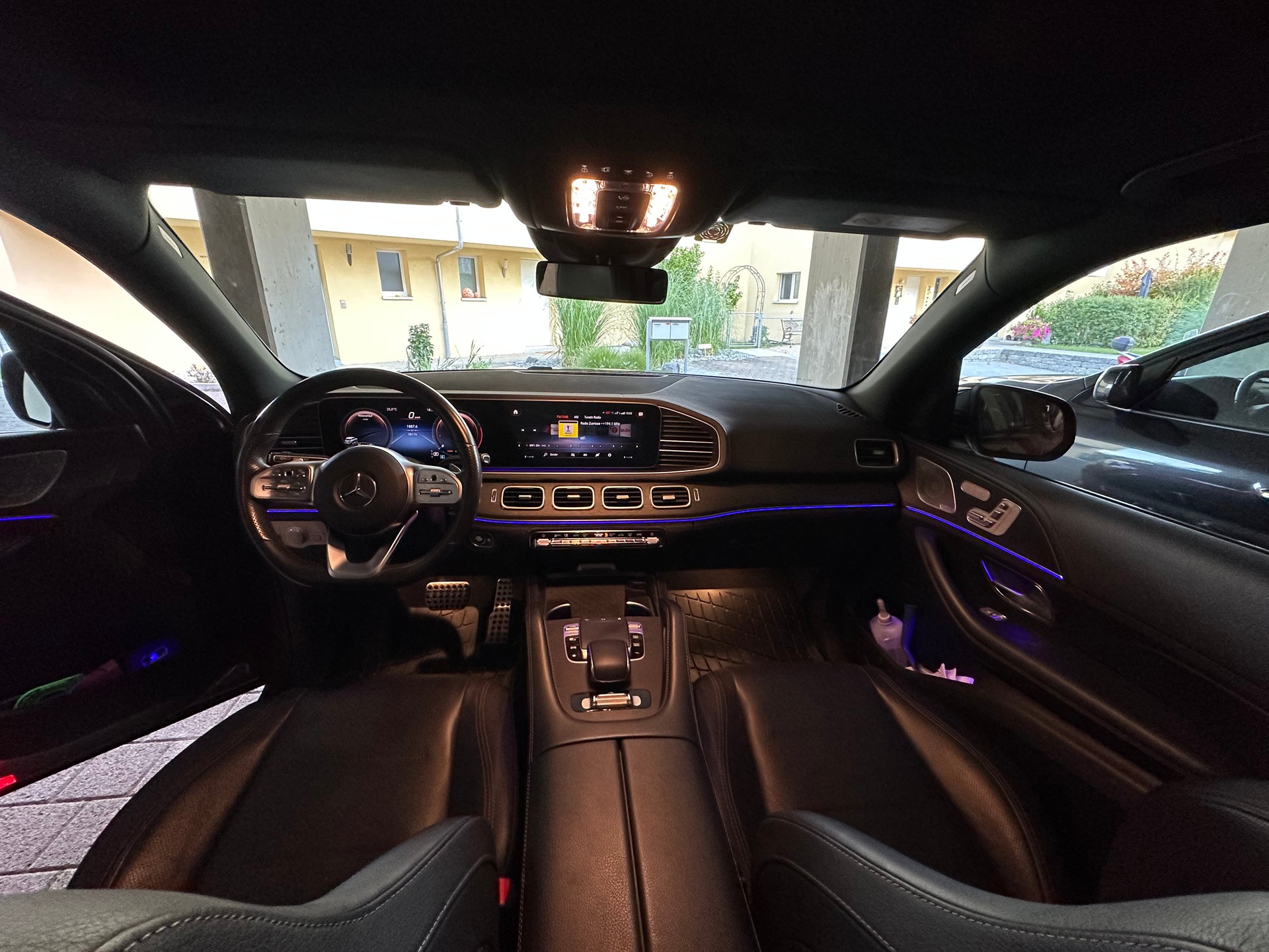 MERCEDES-BENZ GLE 450 4Matic AMG Line 9G-Tronic-image-5