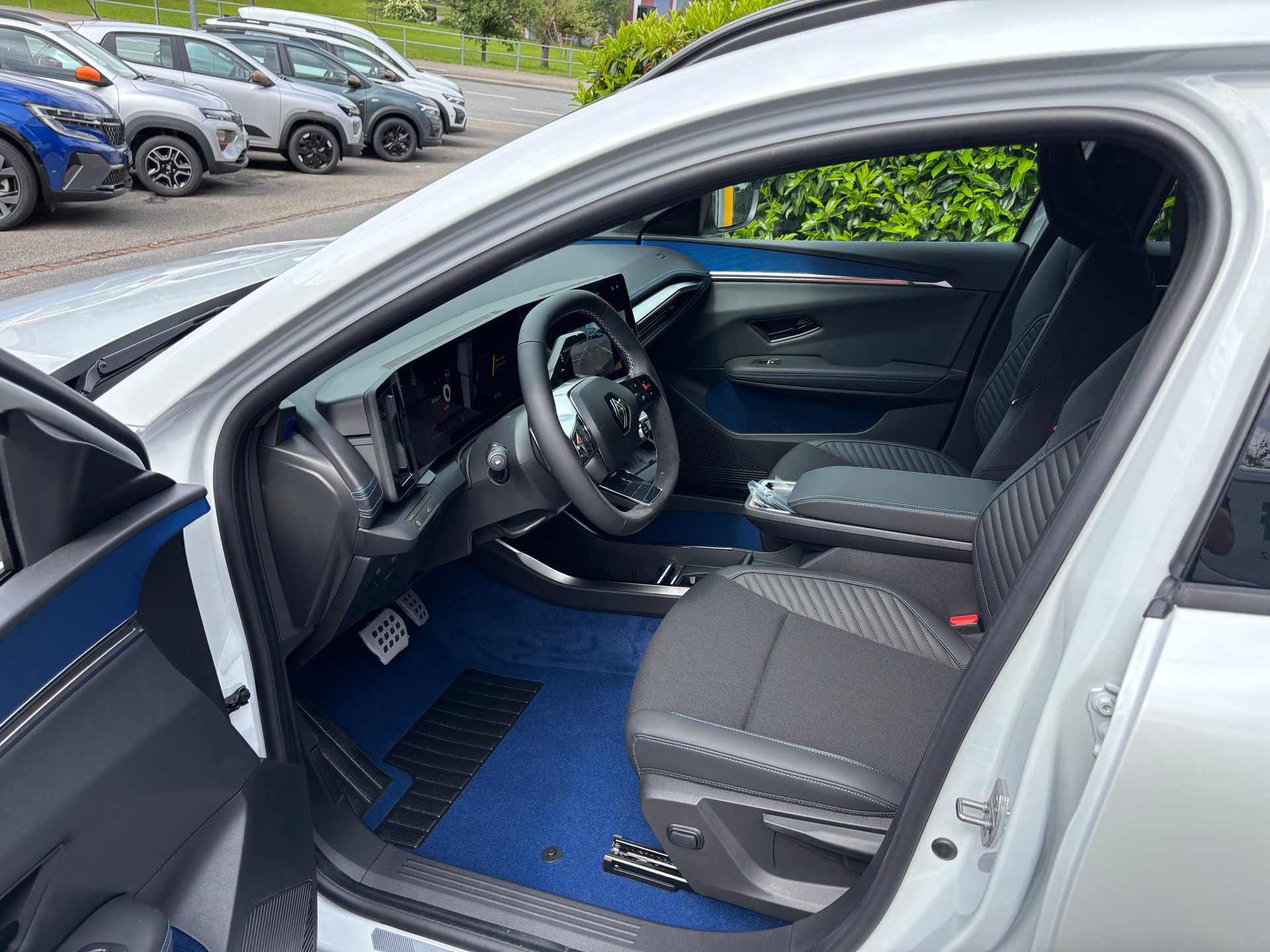 RENAULT Scenic E-Tech Long Range Esprit Alpine-image-6