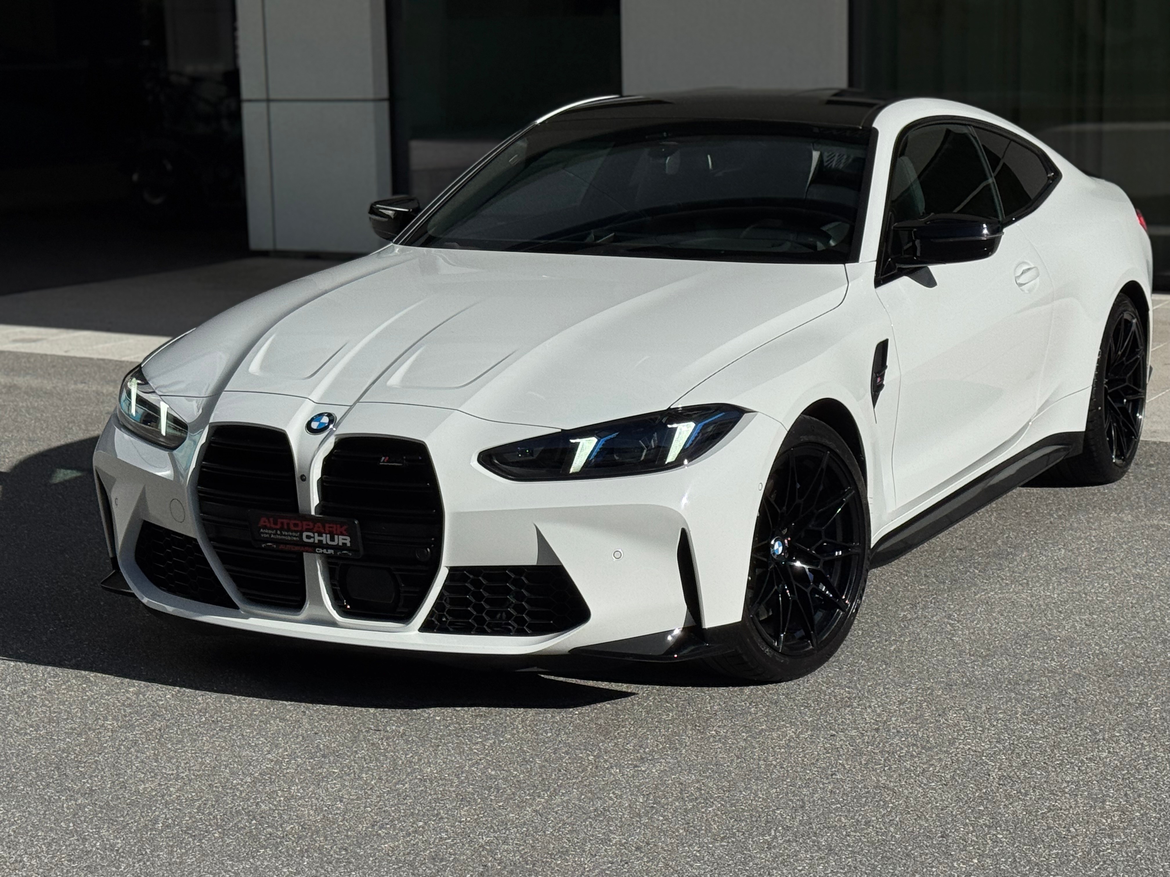 Car photo