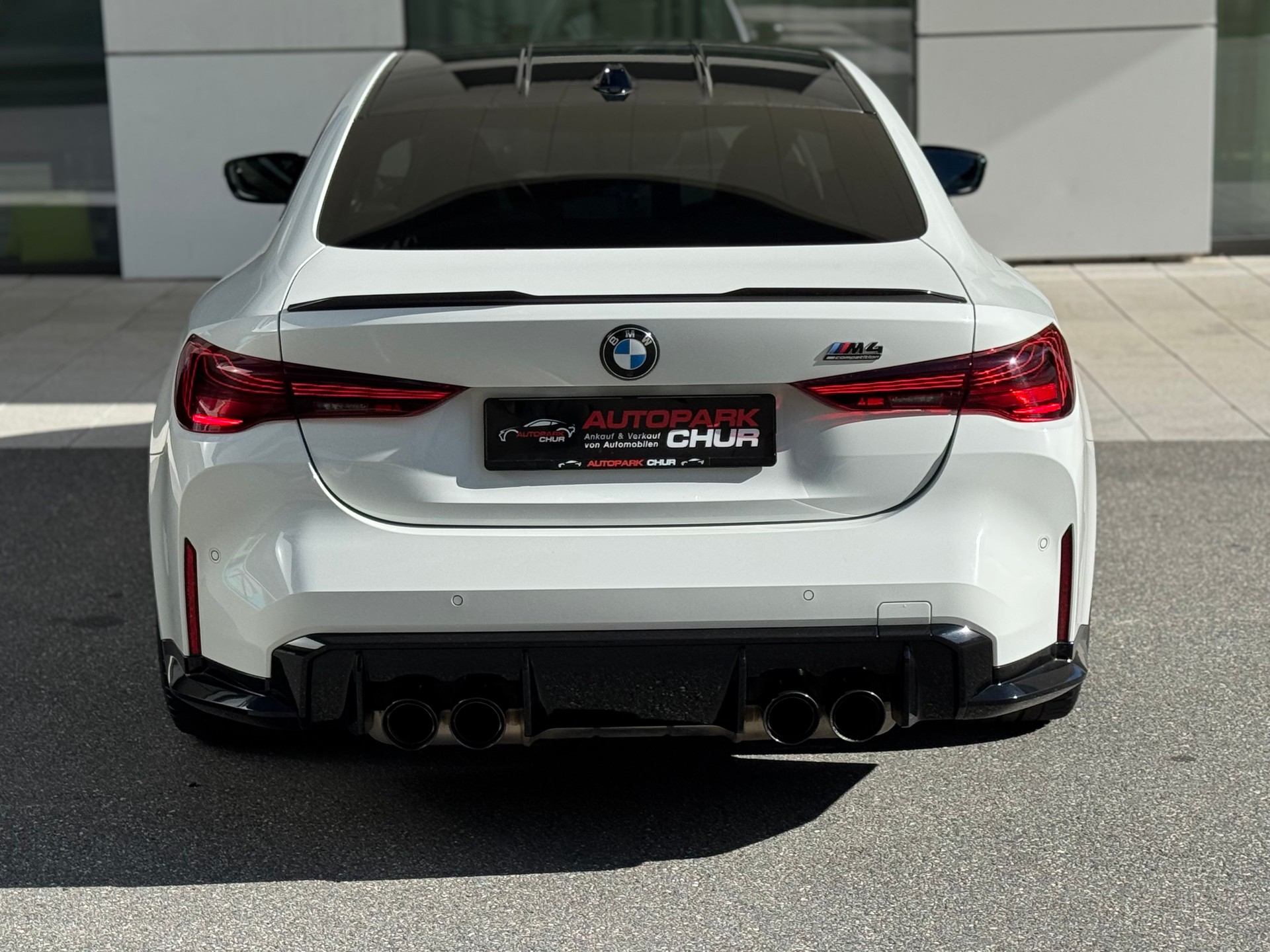 BMW M4 Coupé Competition LCI-image-3