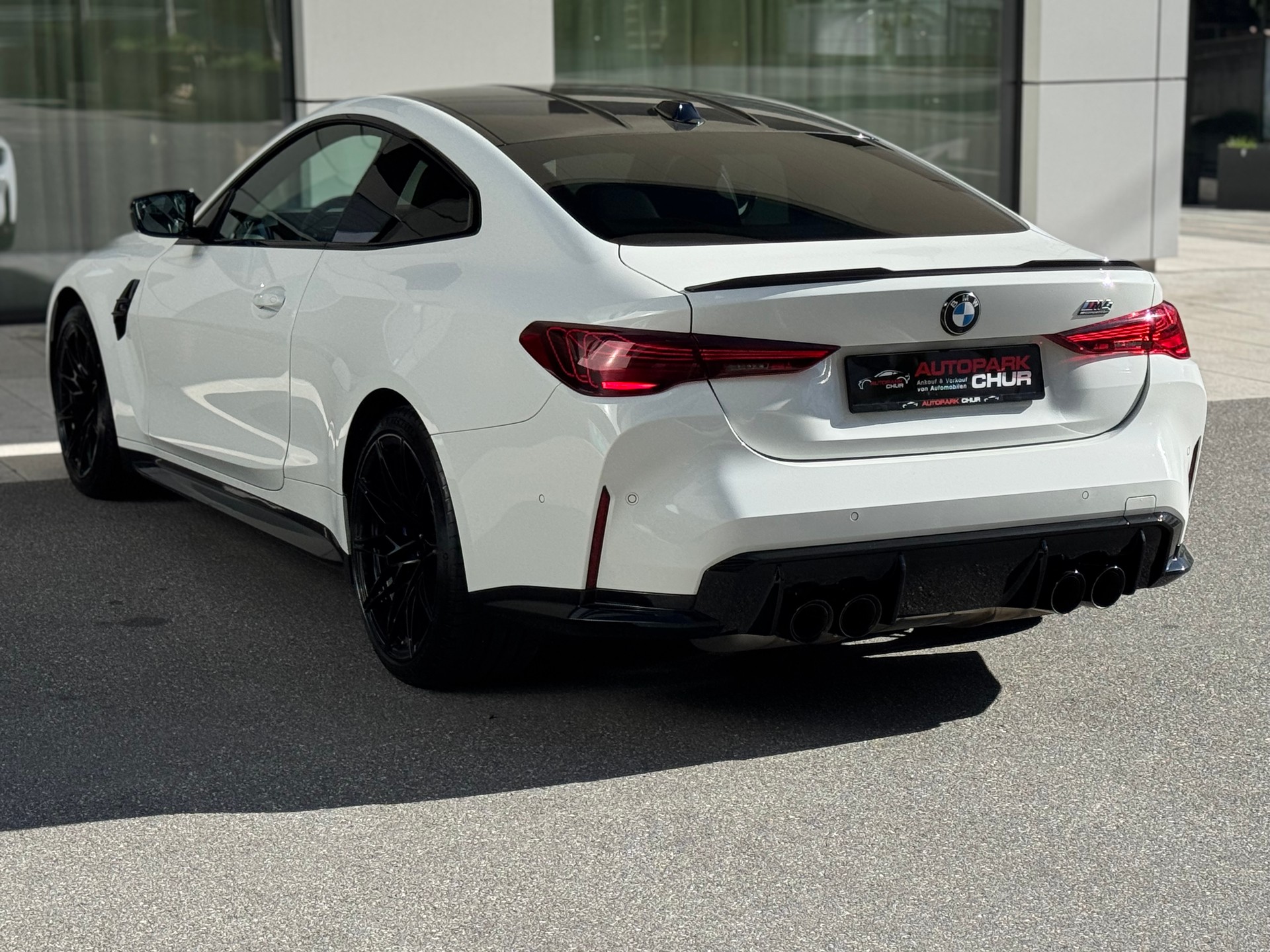 BMW M4 Coupé Competition LCI-image-2